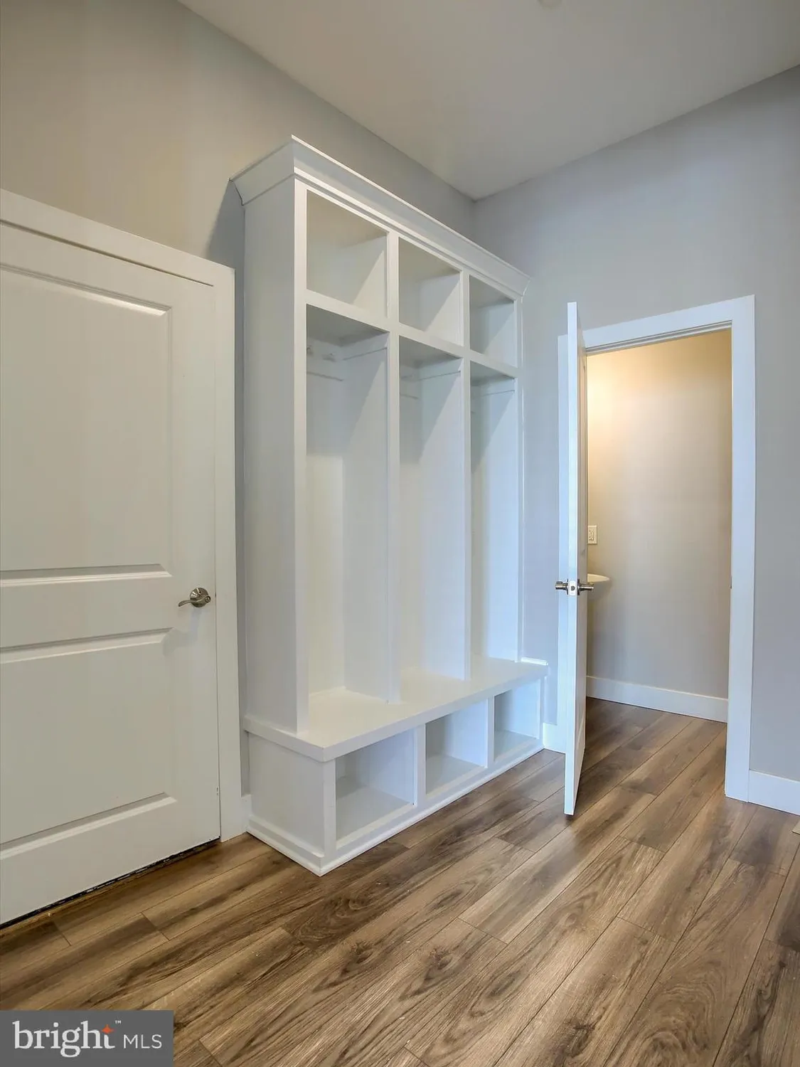 Property Slideshow image 13 of 52 | 787 aurora dr, Mechanicsburg, PA, 17055