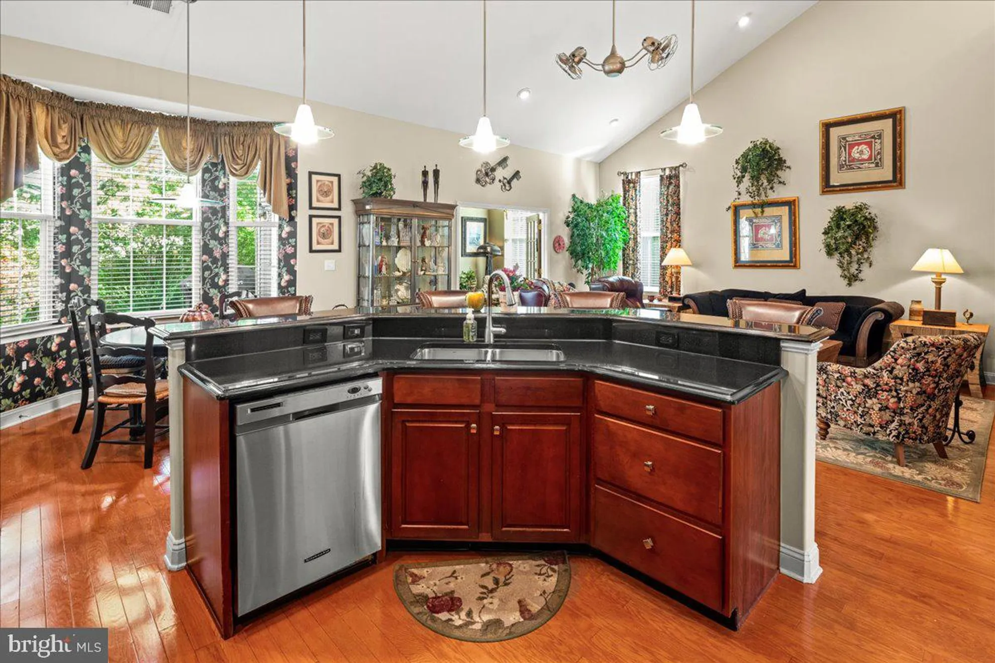Property Slideshow image 28 of 68 | 9 spring lake ct, Barnegat, NJ, 08005