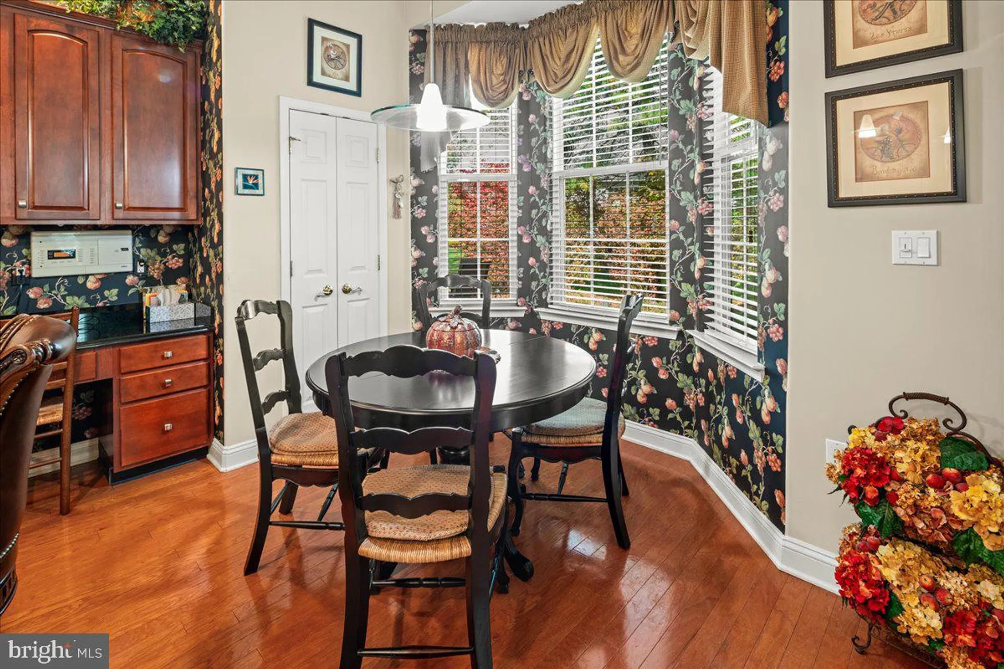 Property Slideshow image 29 of 68 | 9 spring lake ct, Barnegat, NJ, 08005