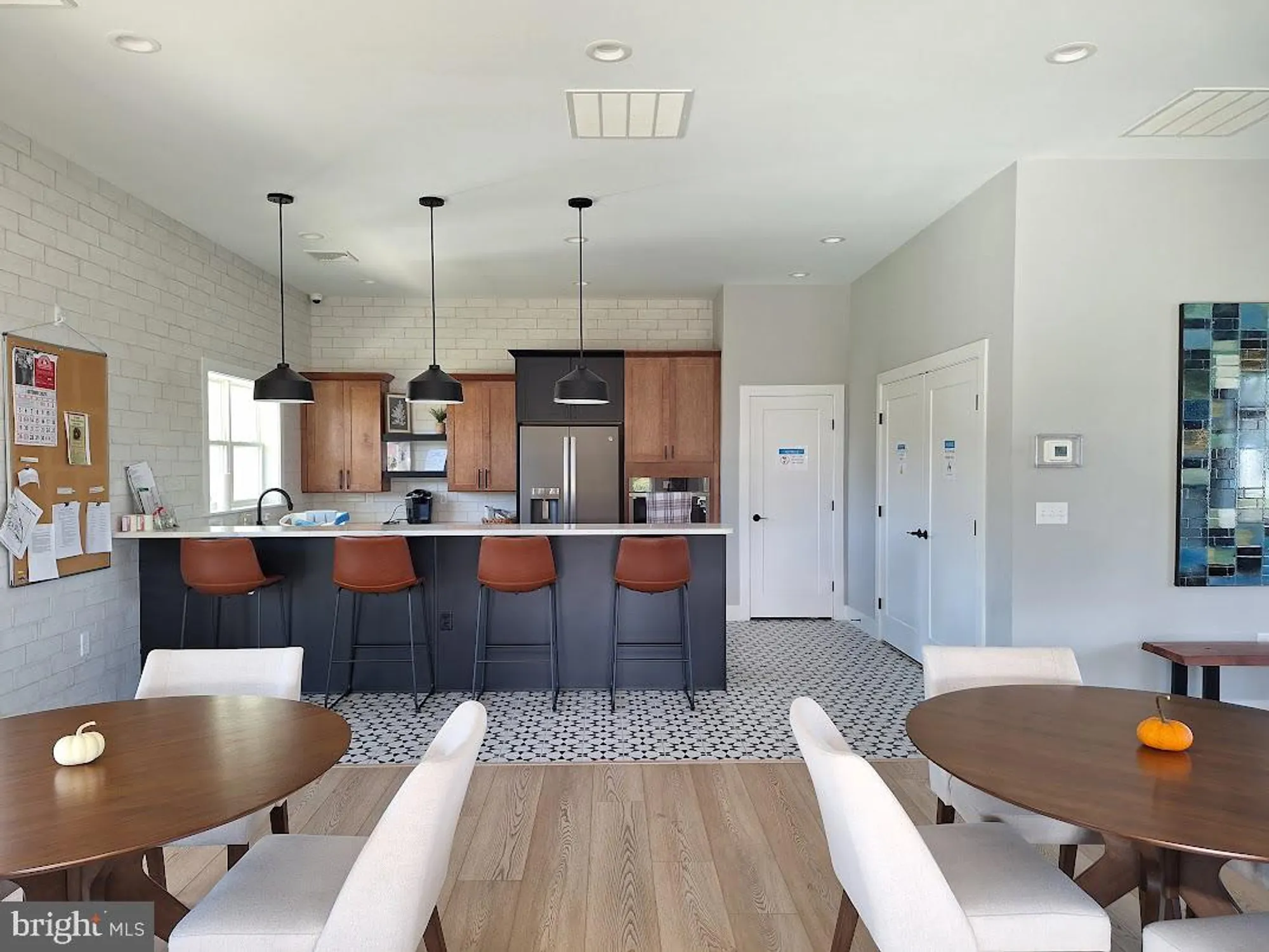 Property Slideshow image 50 of 52 | 787 aurora dr, Mechanicsburg, PA, 17055