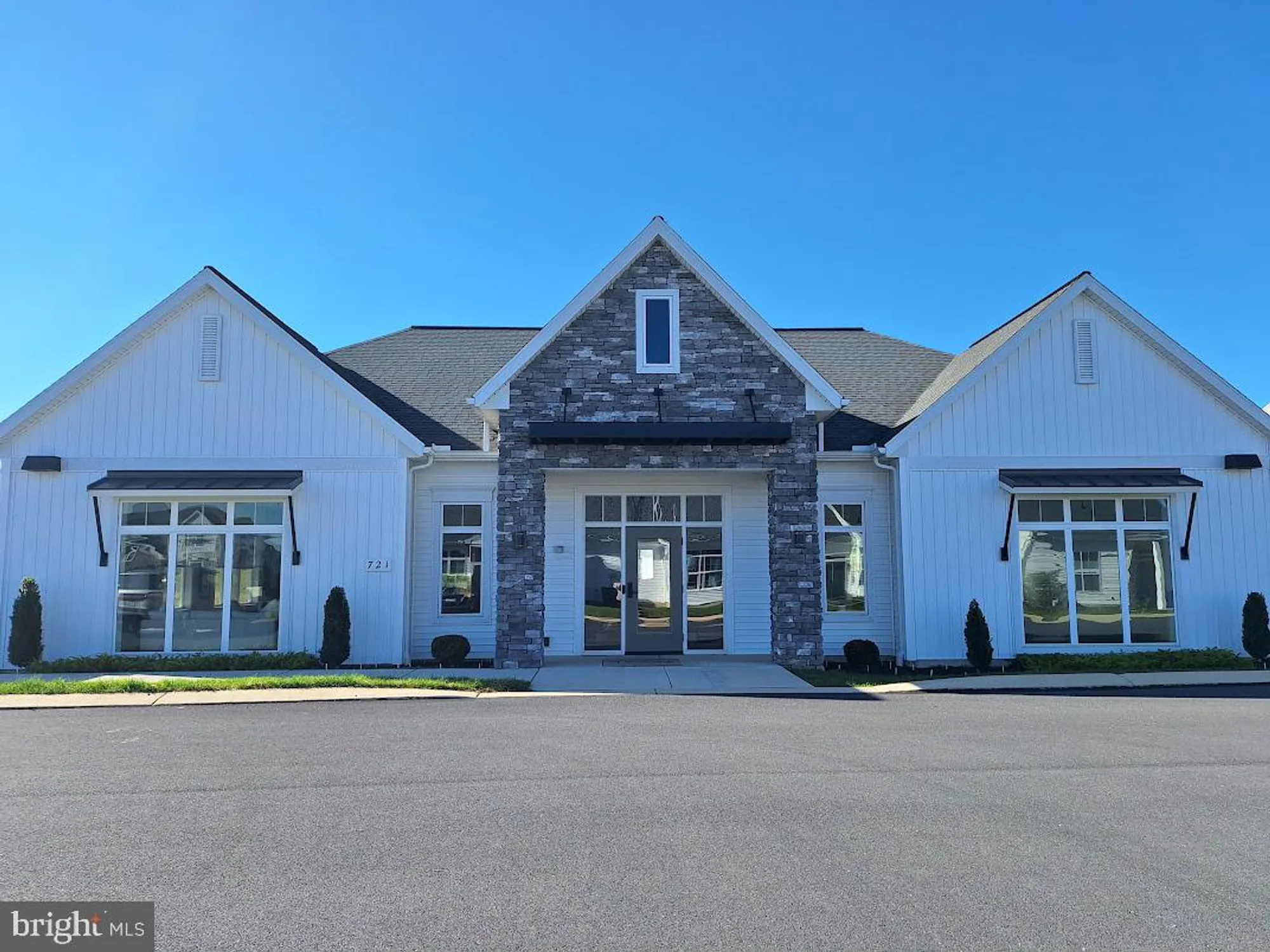 Property Slideshow image 46 of 52 | 787 aurora dr, Mechanicsburg, PA, 17055