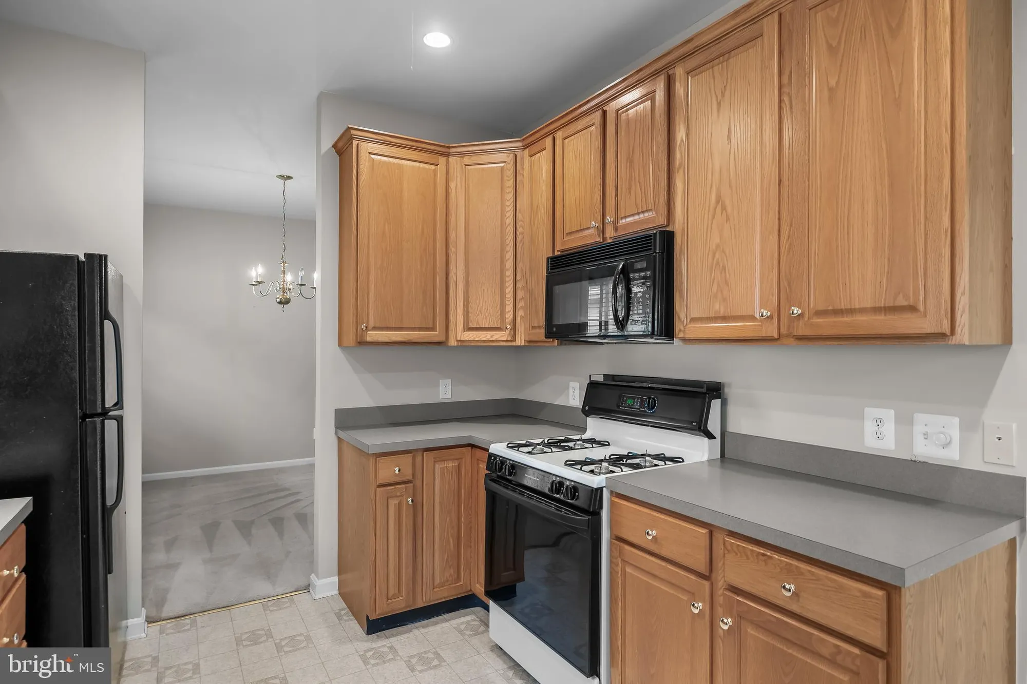 Property Slideshow image 11 of 33 | 11 mccay way, Riverside, NJ, 08075