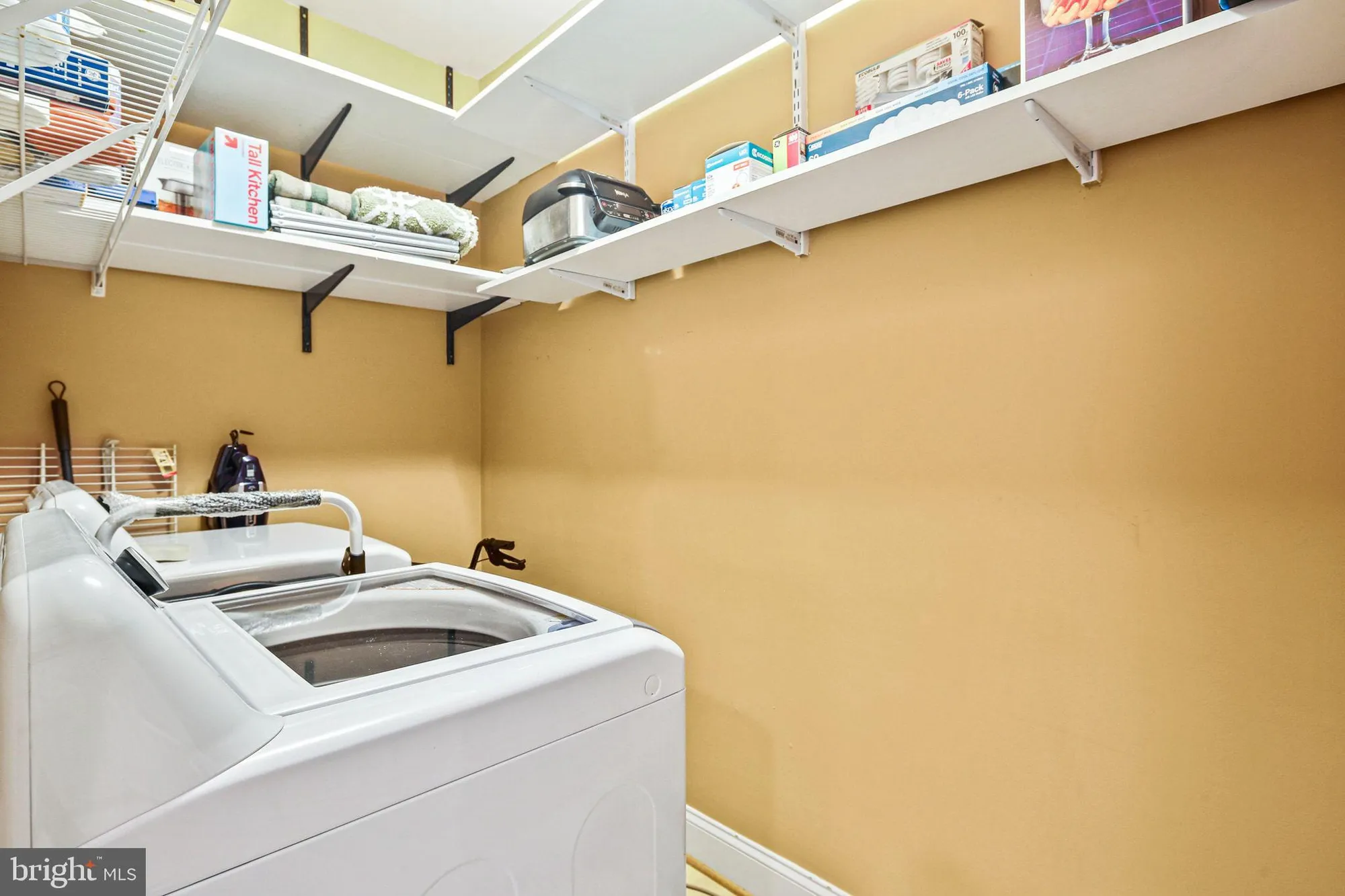 Property Slideshow image 27 of 33 | 8820 shining oceans way unit 207, Columbia, MD, 21045