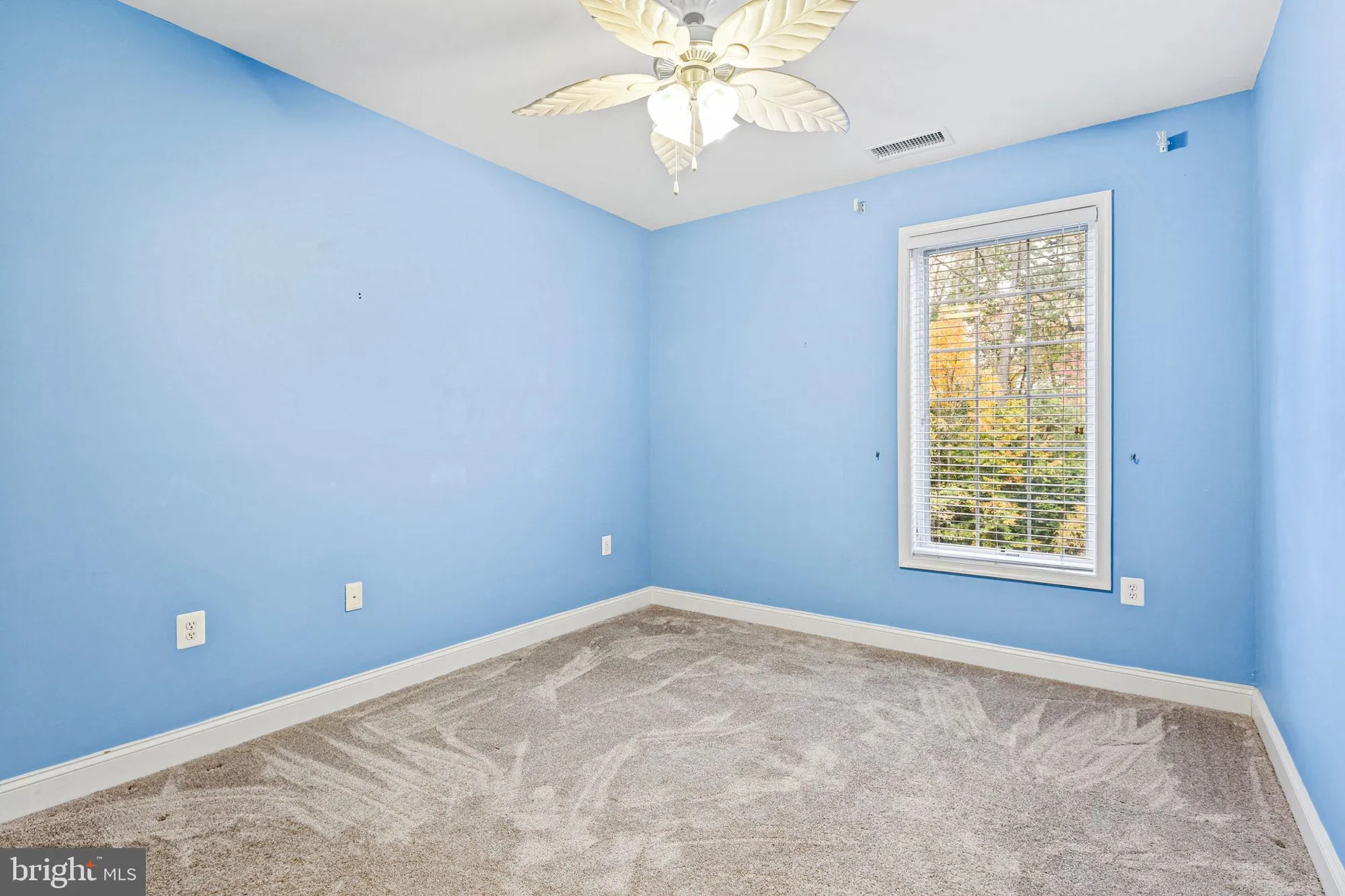 Property Slideshow image 22 of 33 | 8820 shining oceans way unit 207, Columbia, MD, 21045