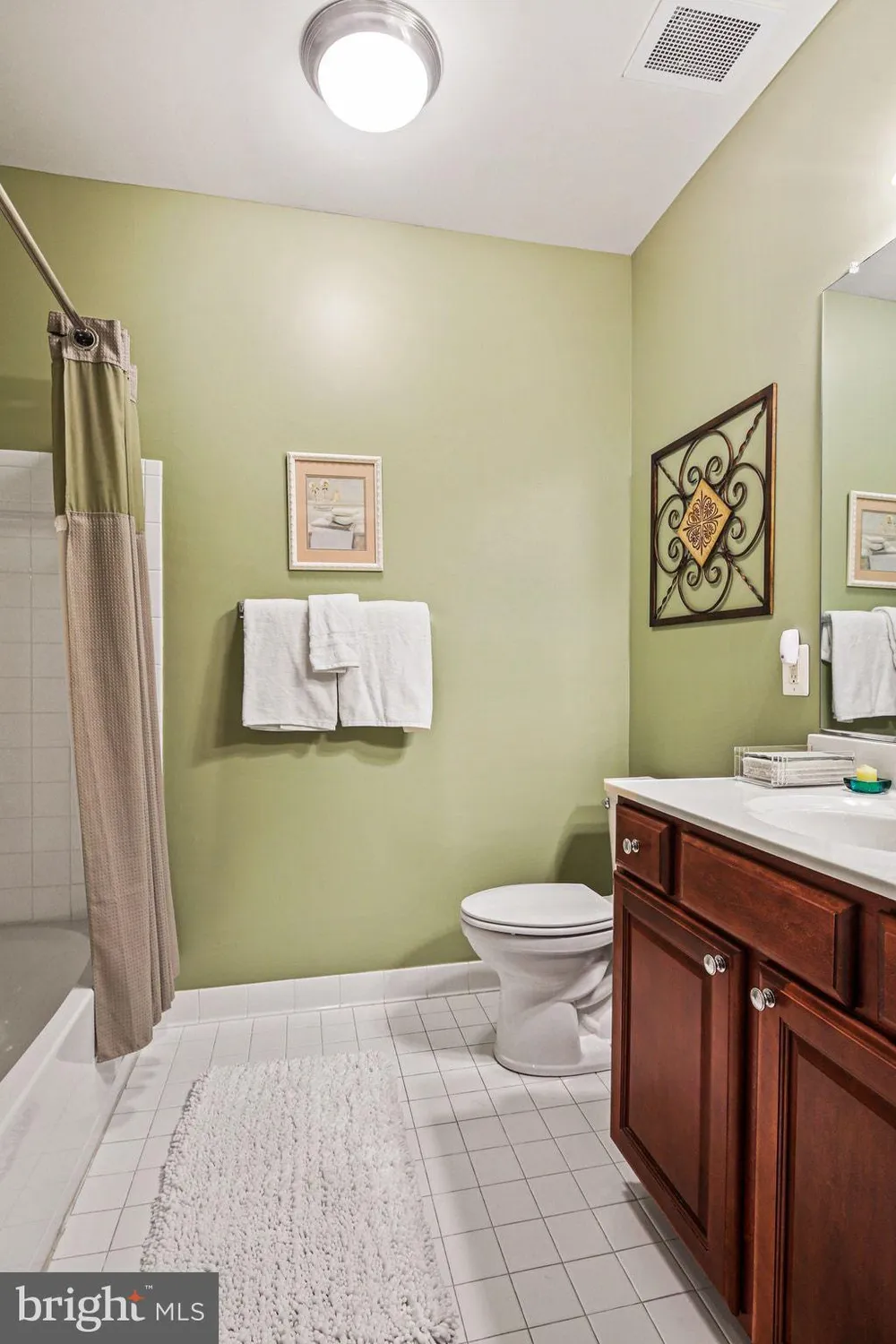 Property Slideshow image 26 of 33 | 8820 shining oceans way unit 207, Columbia, MD, 21045