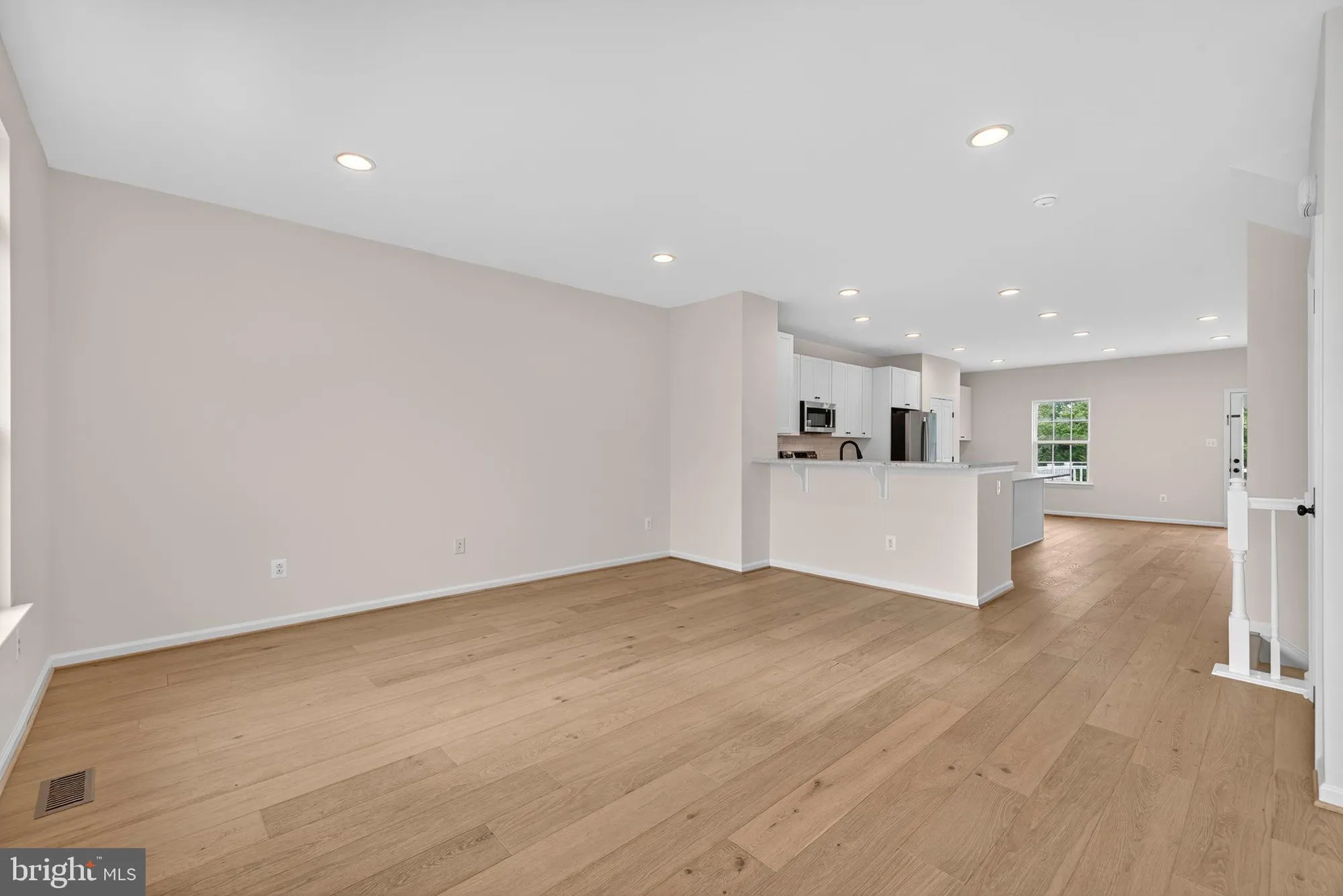 Property Slideshow image 11 of 50 | 182 trout lily dr, Lake Frederick, VA, 22630