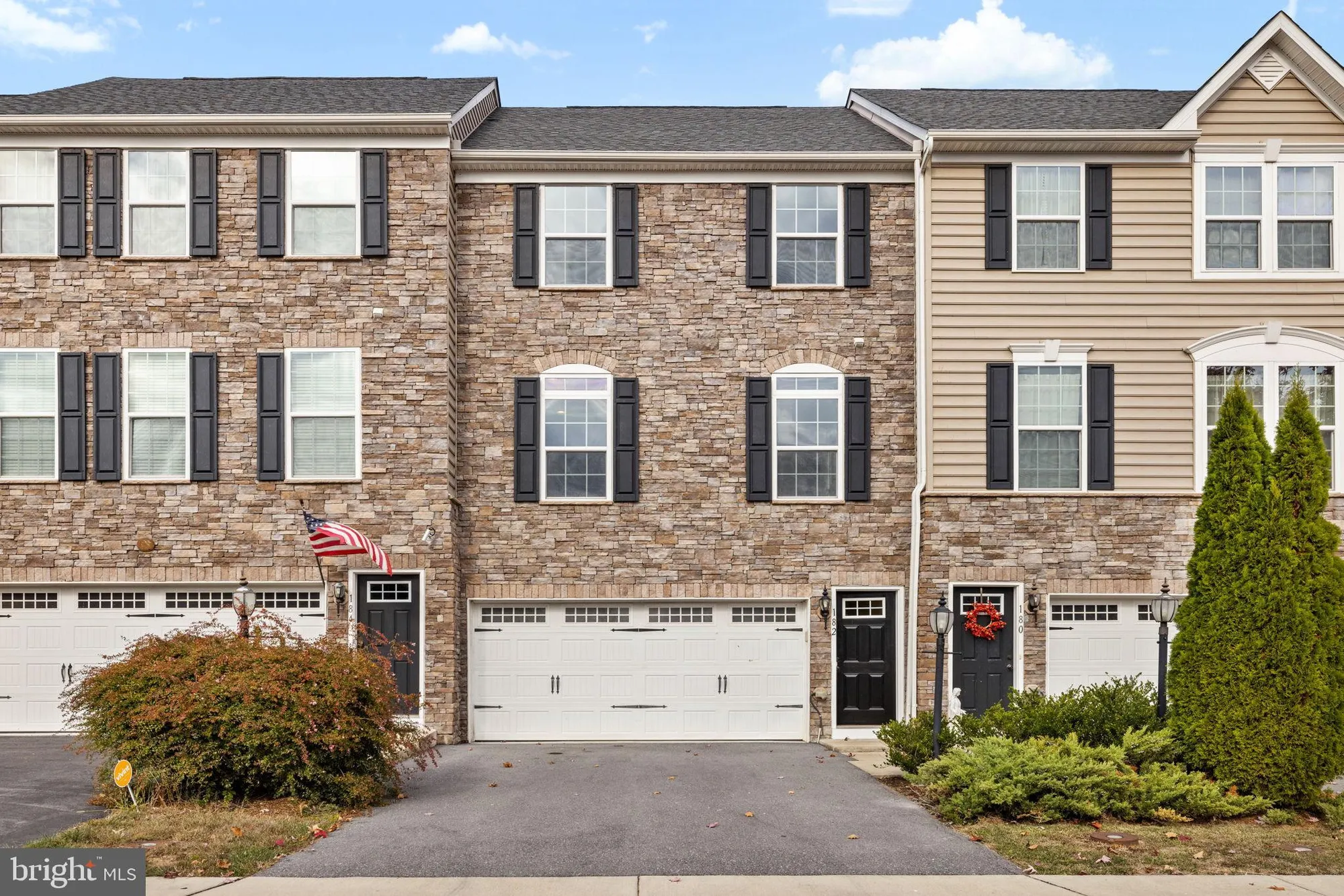 Property Slideshow image 1 of 50 | 182 trout lily dr, Lake Frederick, VA, 22630