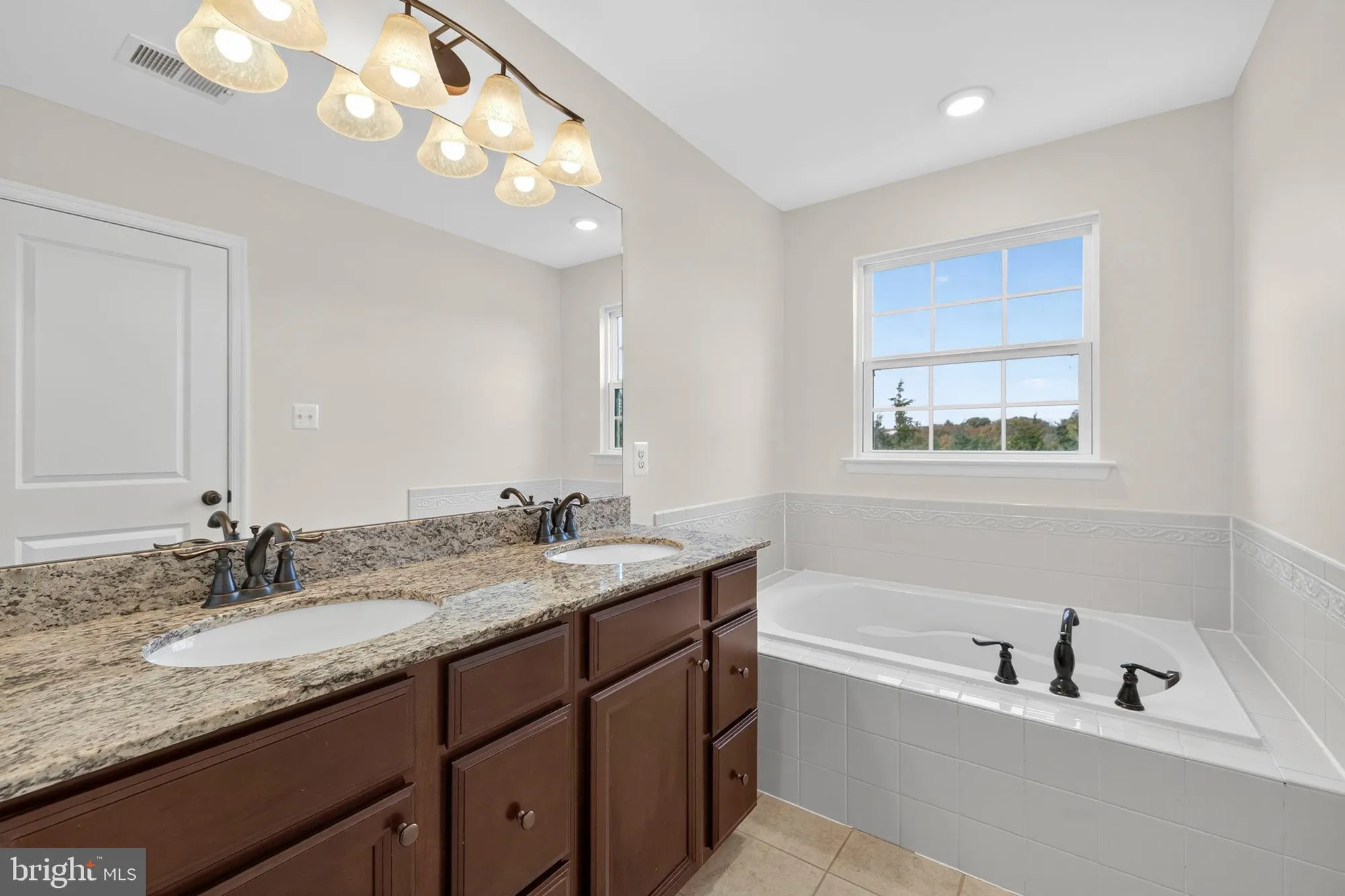 Property Slideshow image 24 of 50 | 182 trout lily dr, Lake Frederick, VA, 22630