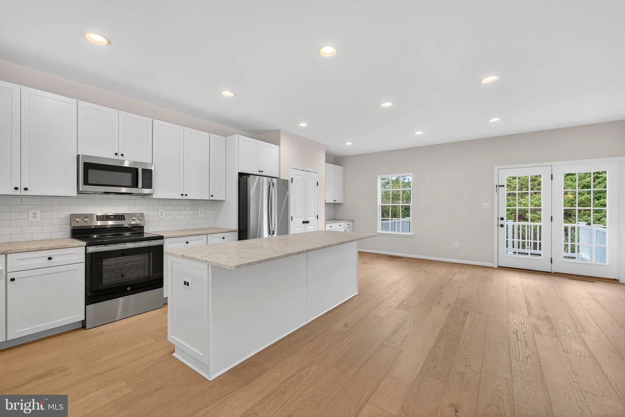 Property Slideshow image 10 of 50 | 182 trout lily dr, Lake Frederick, VA, 22630