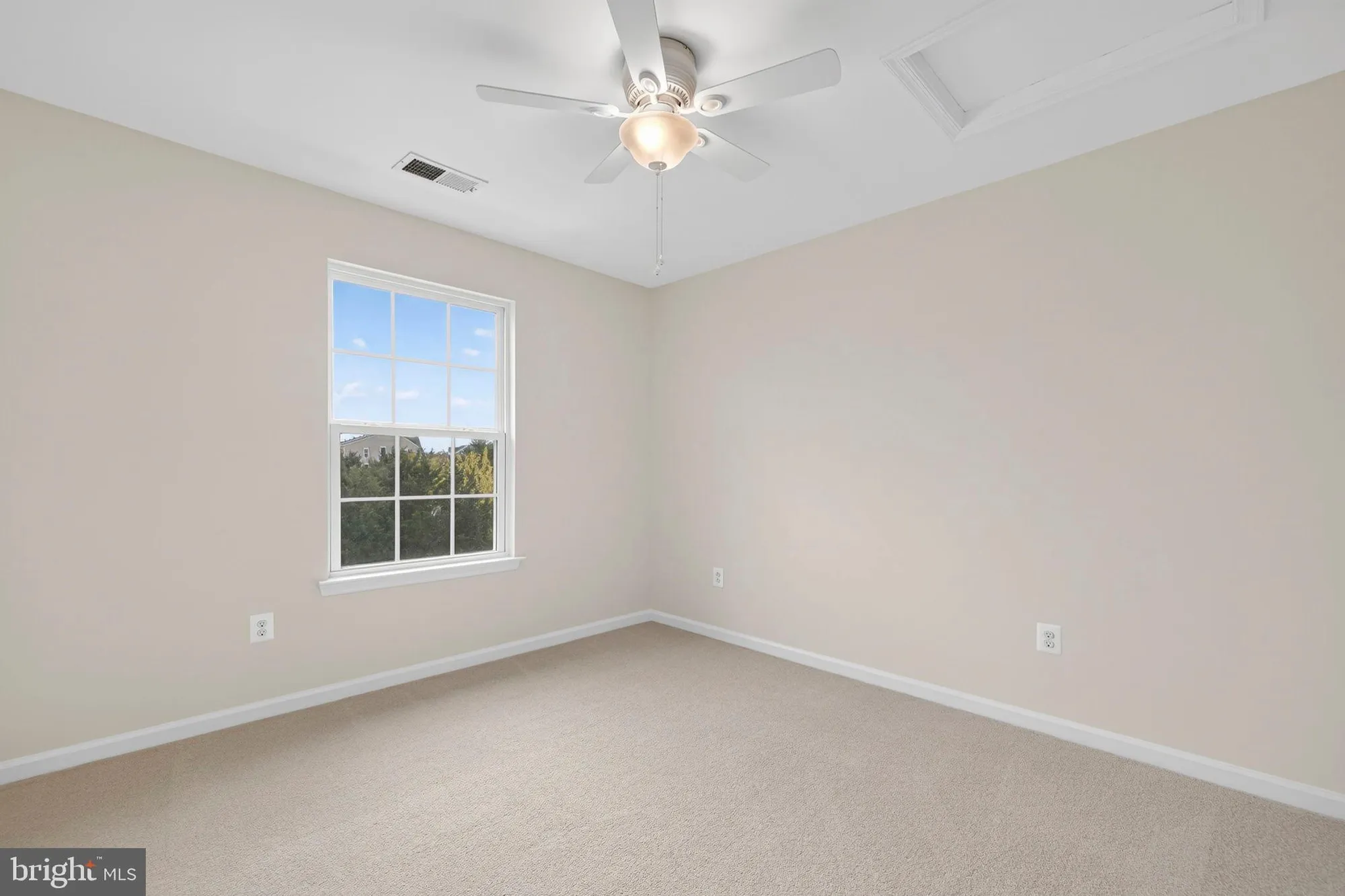 Property Slideshow image 36 of 50 | 182 trout lily dr, Lake Frederick, VA, 22630