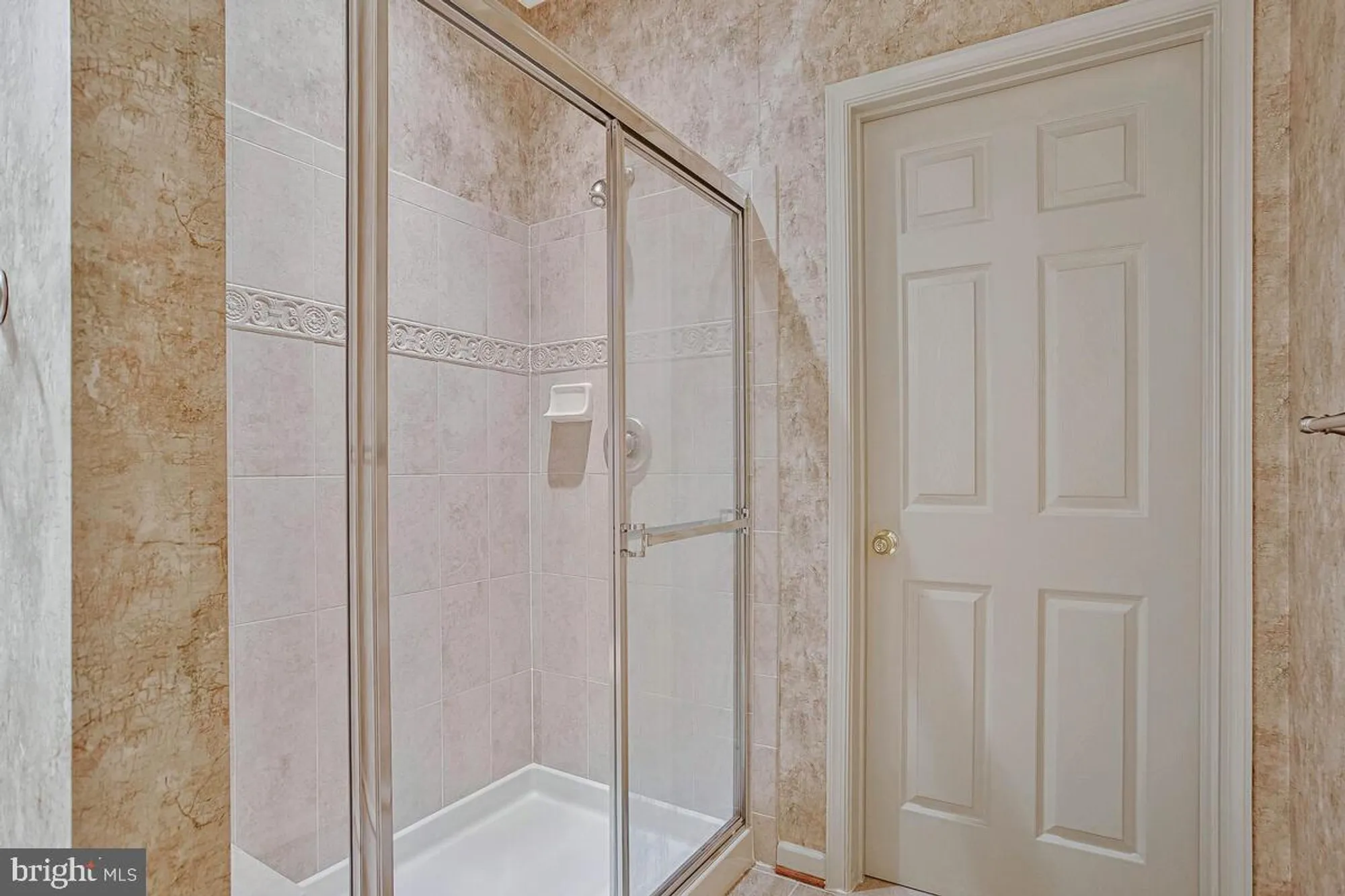 Property Slideshow image 24 of 72 | 8740 endless ocean way 26, Columbia, MD, 21045