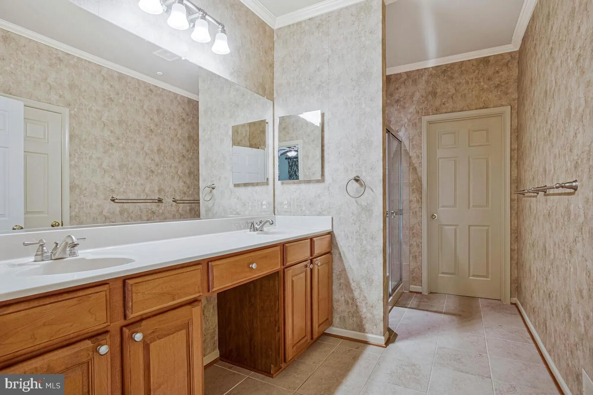 Property Slideshow image 23 of 72 | 8740 endless ocean way 26, Columbia, MD, 21045