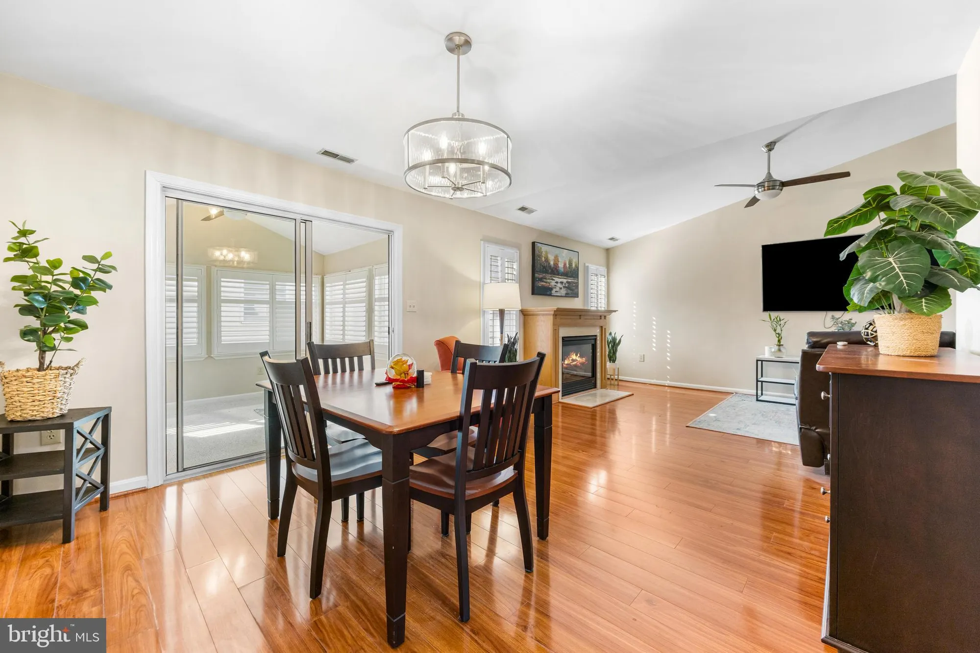 Property Slideshow image 7 of 33 | 825 coxswain way, Annapolis, MD, 21401