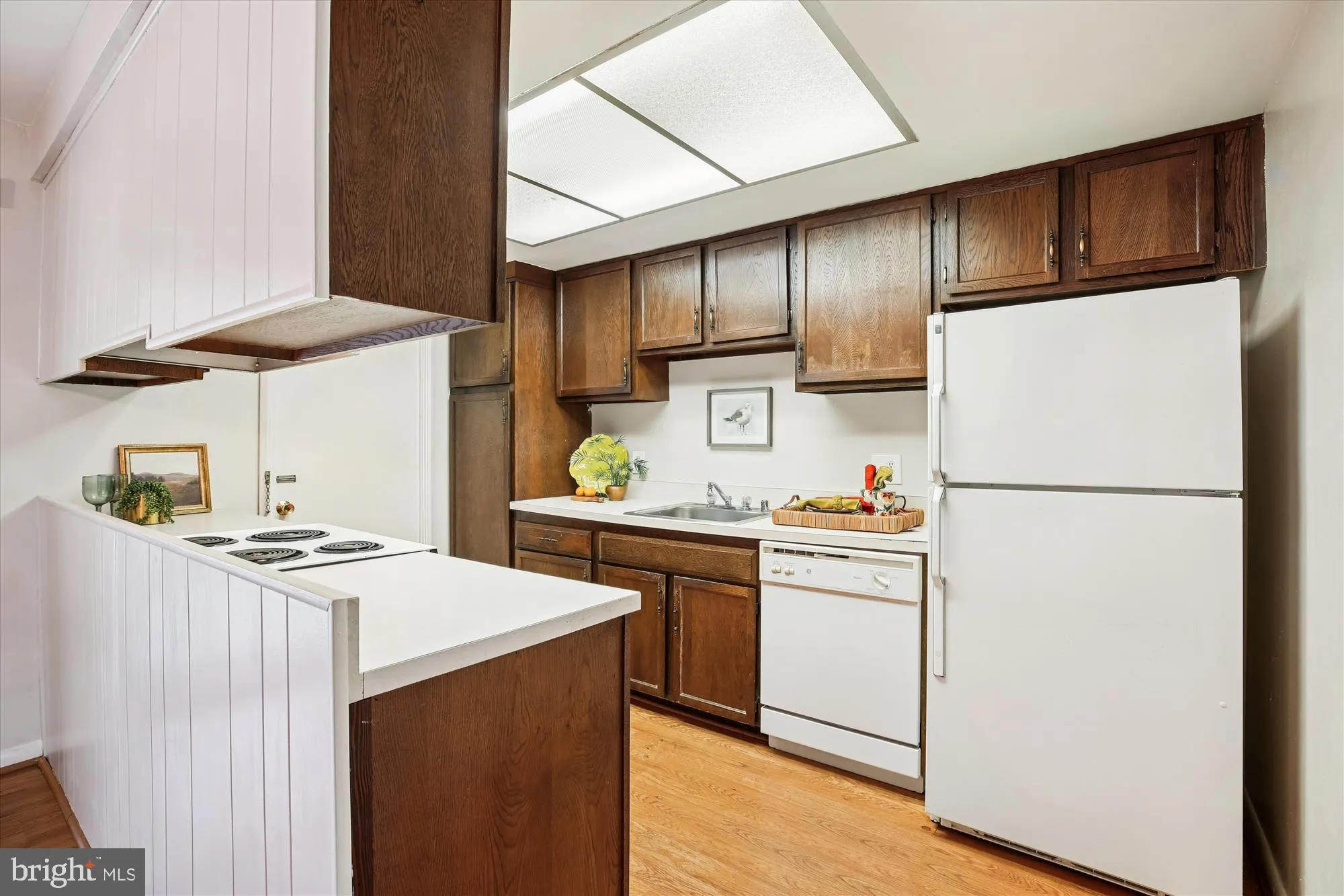 Property Slideshow image 8 of 28 | 3220 ludham dr # 196a, Silver Spring, MD, 20906