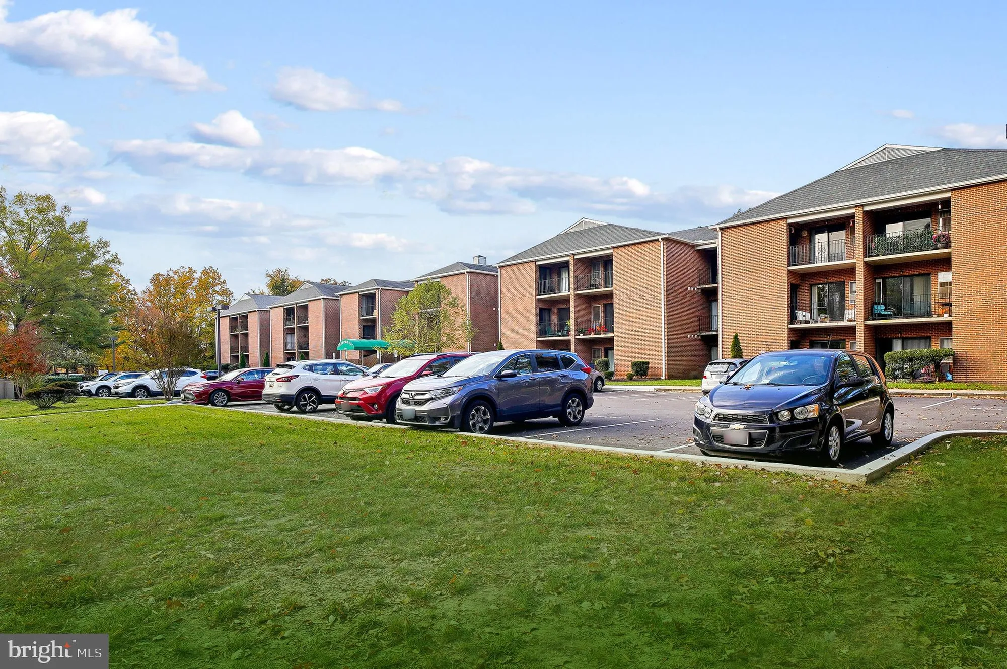 Property Slideshow image 6 of 53 | 2900 shipmaster way apt 216, Annapolis, MD, 21401