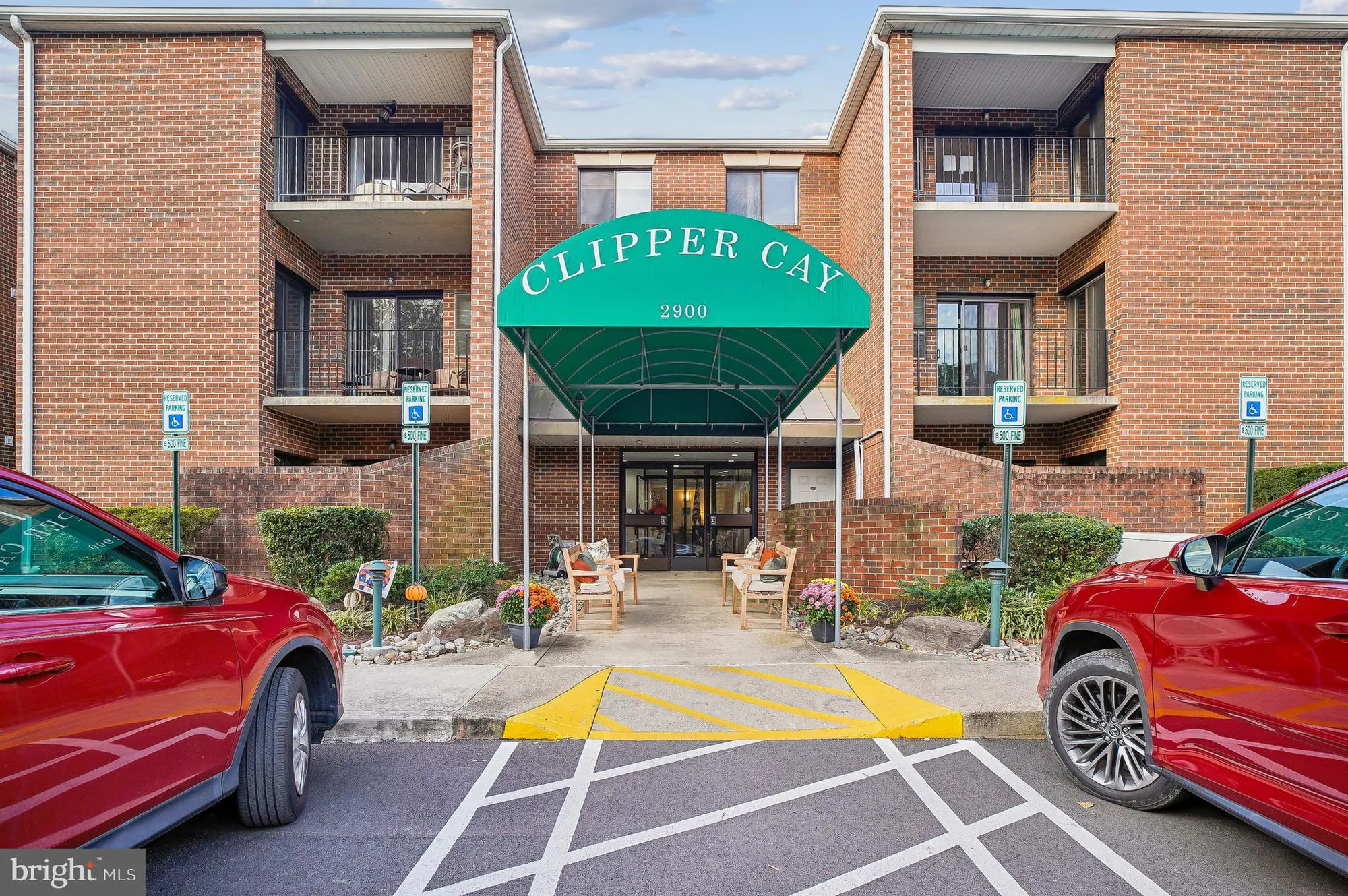 Property Slideshow image 7 of 53 | 2900 shipmaster way apt 216, Annapolis, MD, 21401