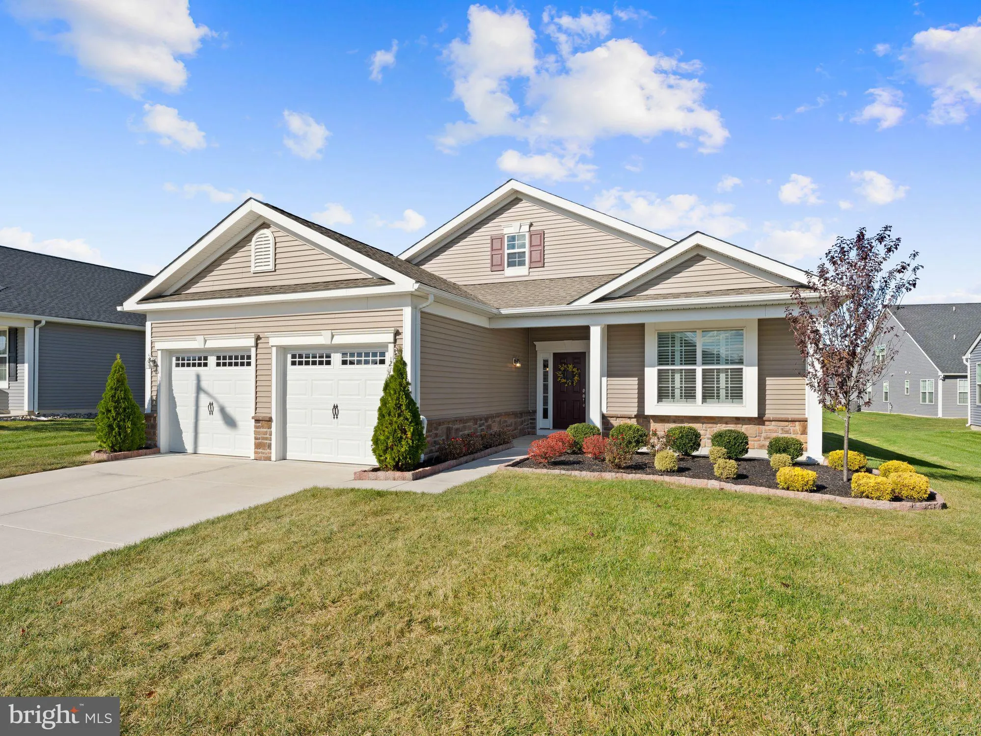 Property Slideshow image 1 of 33 | 215 kippen dr, Williamstown, NJ, 08094