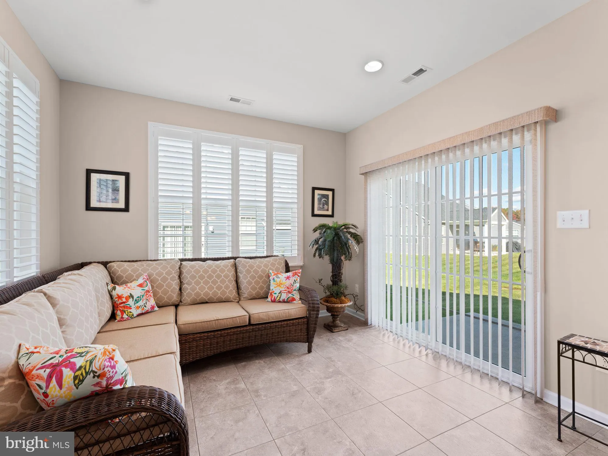 Property Slideshow image 16 of 33 | 215 kippen dr, Williamstown, NJ, 08094