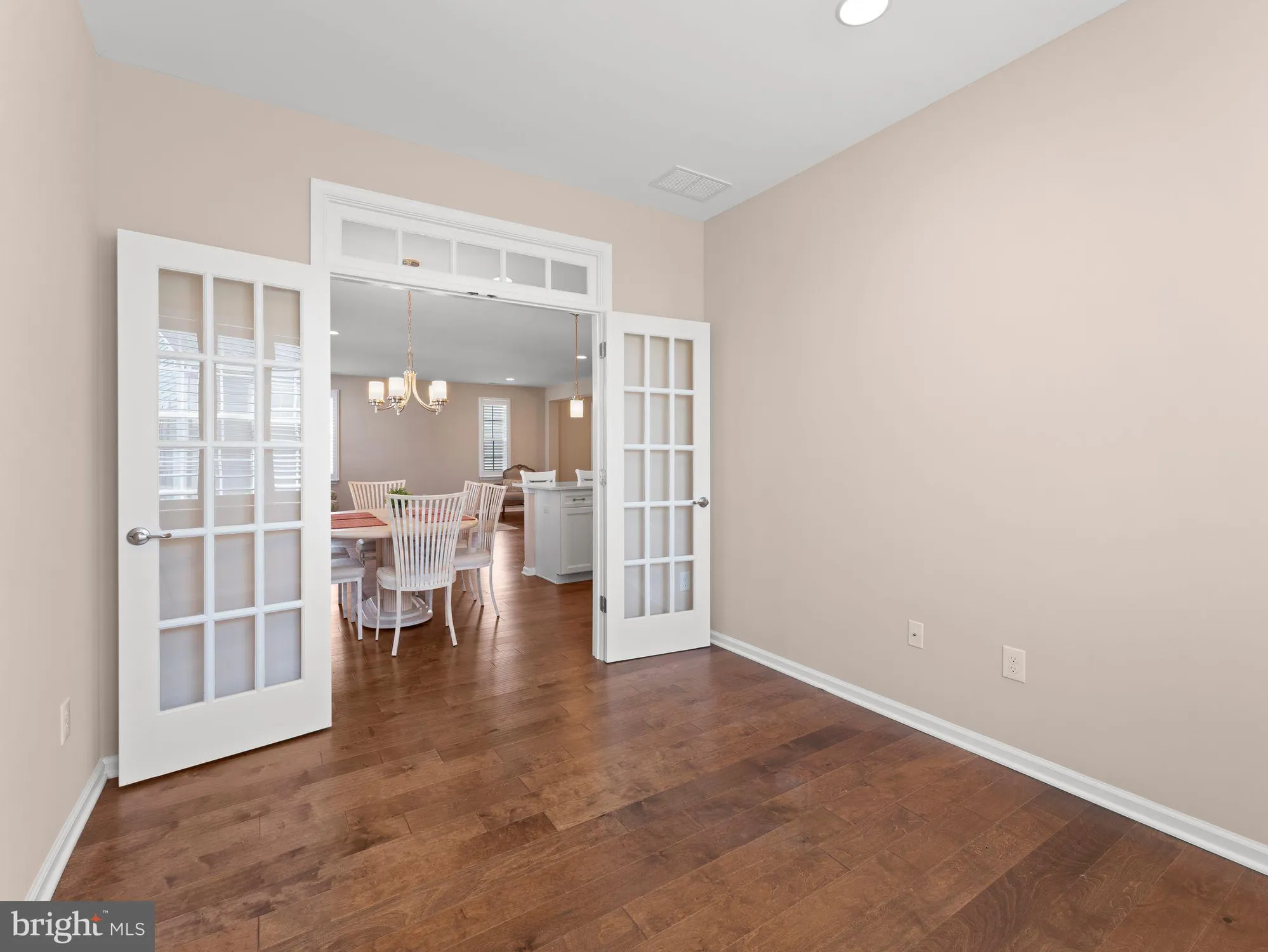Property Slideshow image 19 of 33 | 215 kippen dr, Williamstown, NJ, 08094