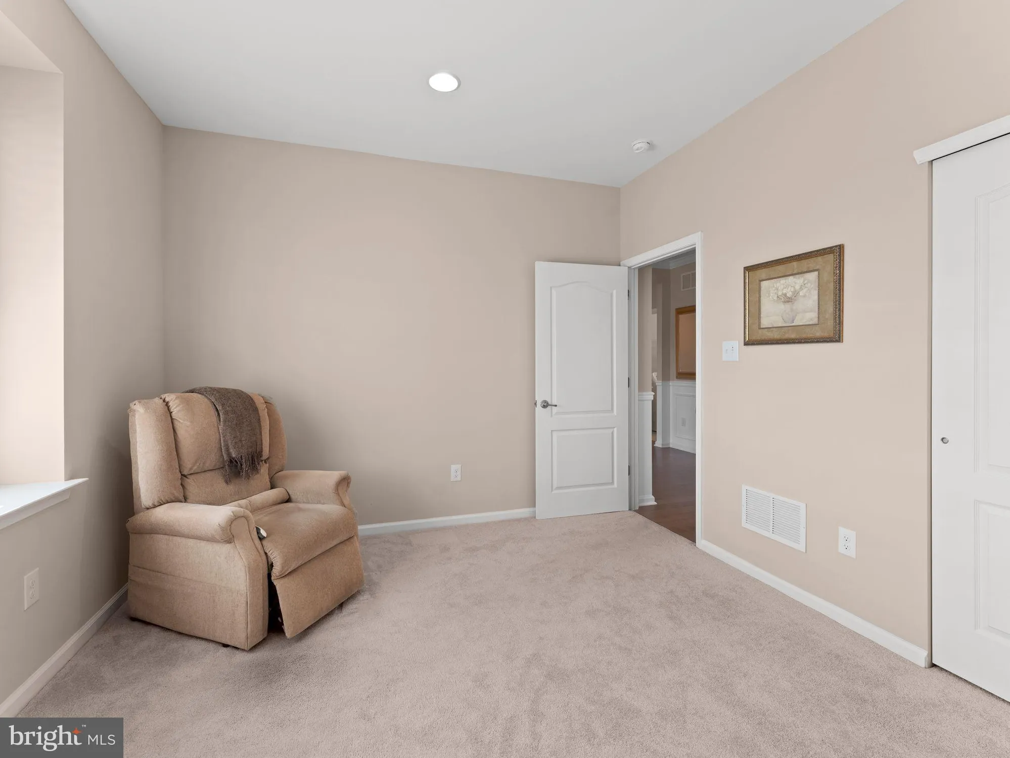 Property Slideshow image 27 of 33 | 215 kippen dr, Williamstown, NJ, 08094