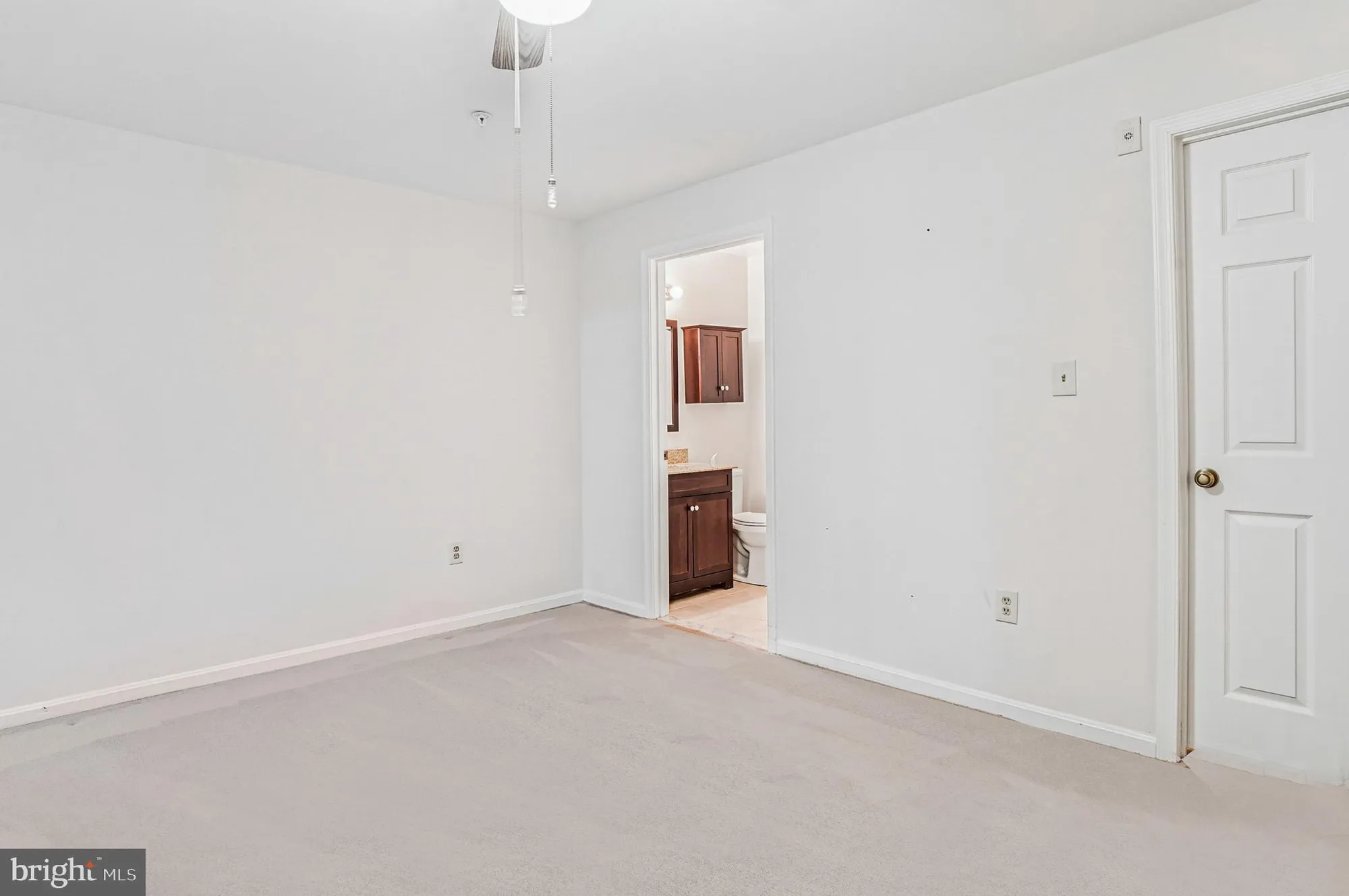 Property Slideshow image 39 of 53 | 2900 shipmaster way apt 216, Annapolis, MD, 21401