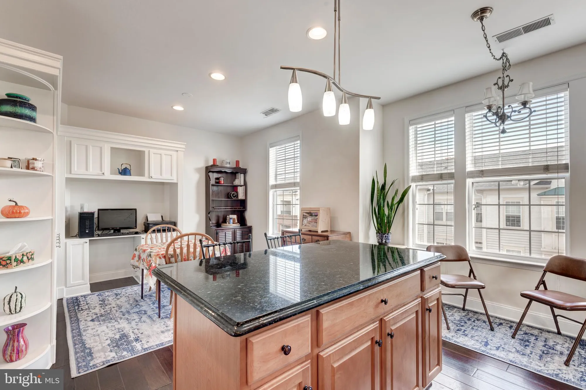 Property Slideshow image 7 of 48 | 2540 kensington gdns 406, Ellicott City, MD, 21043