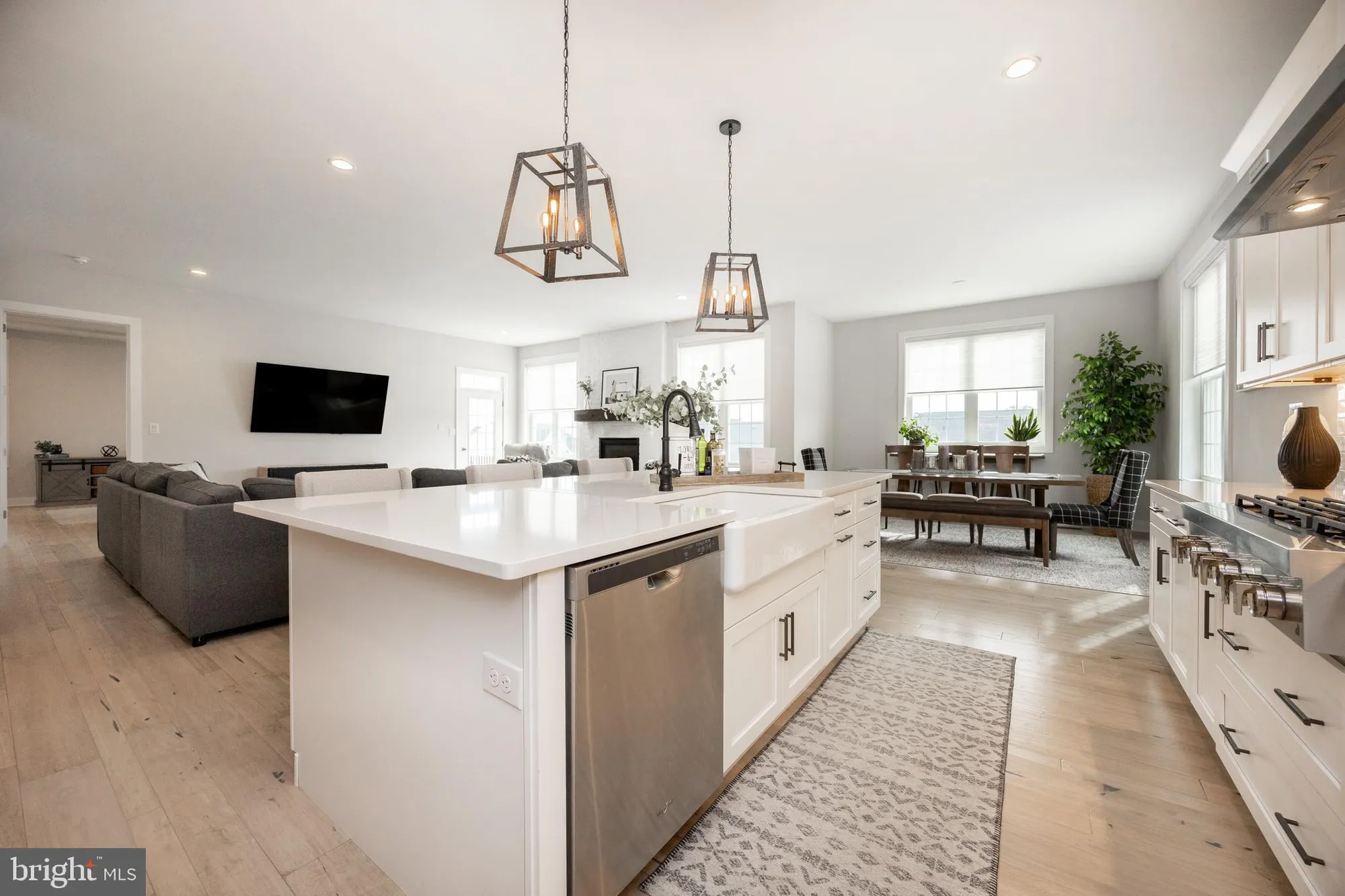 Property Slideshow image 17 of 42 | 609 metal st, Phoenixville, PA, 19460