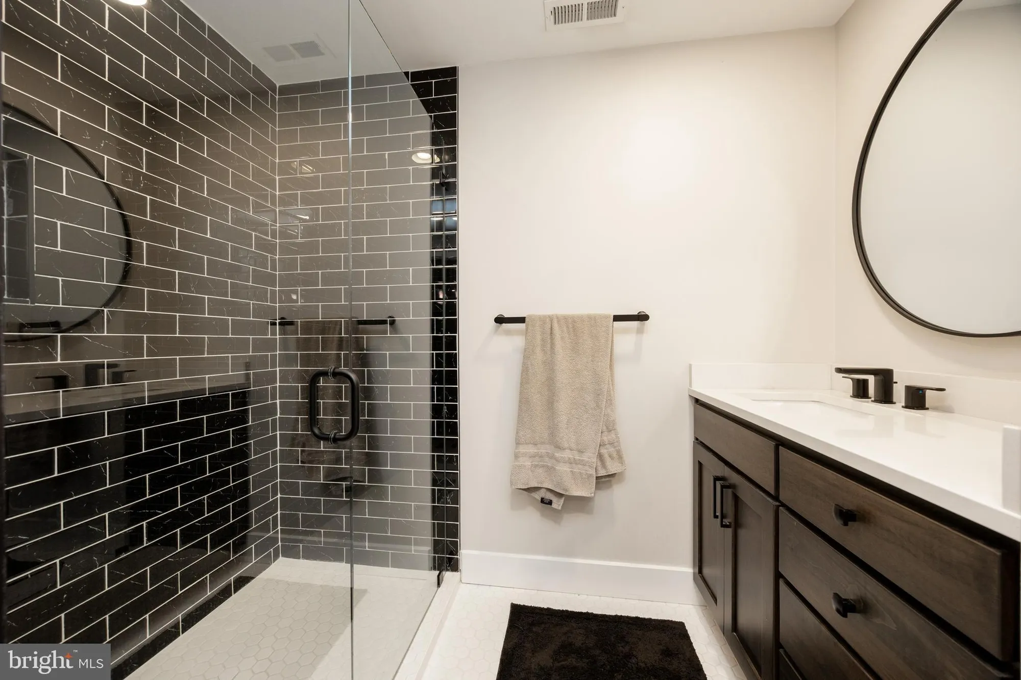 Property Slideshow image 37 of 42 | 609 metal st, Phoenixville, PA, 19460