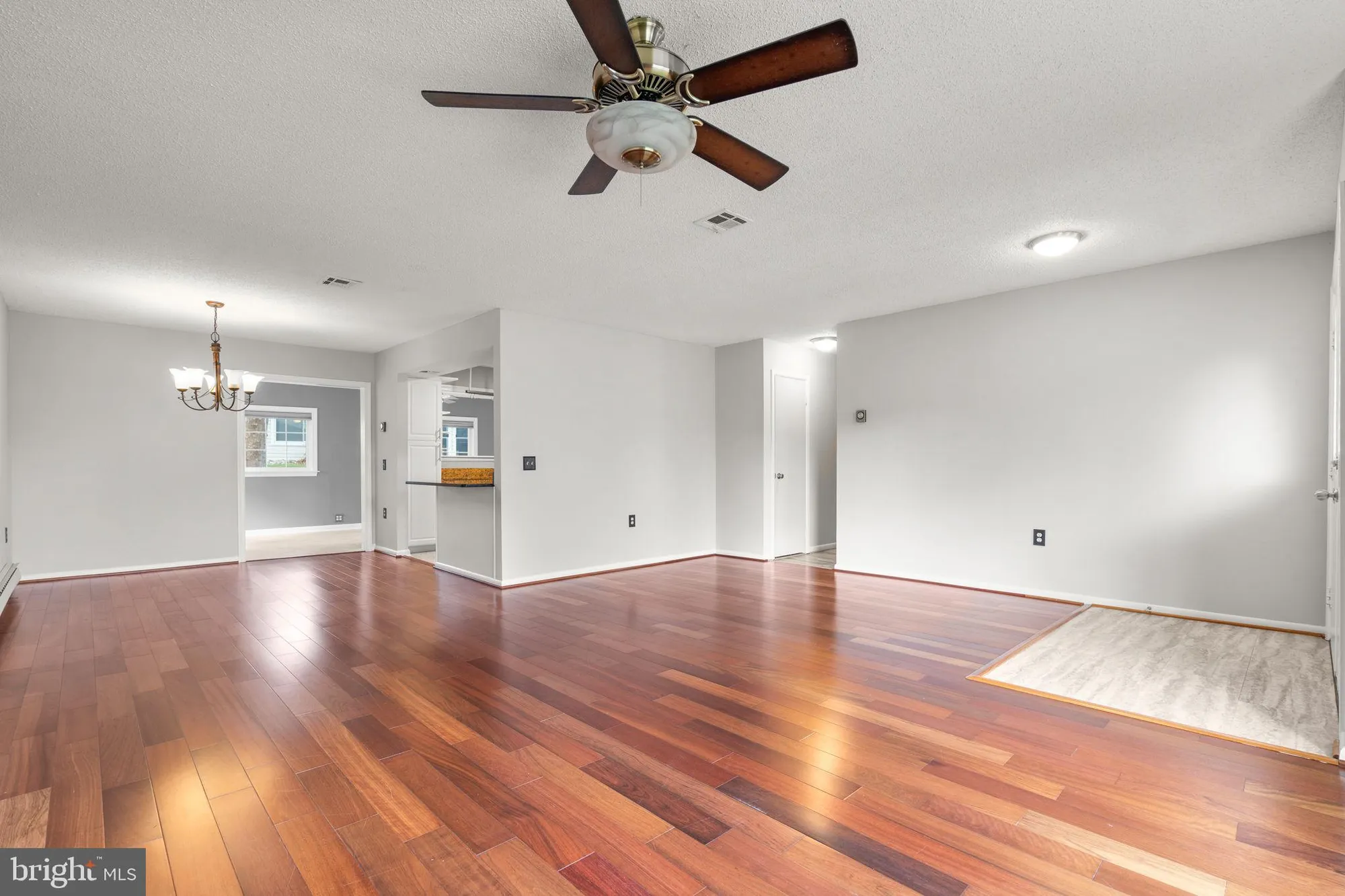 Property Slideshow image 5 of 32 | 3415 island creek ct # 131-a, Silver Spring, MD, 20906