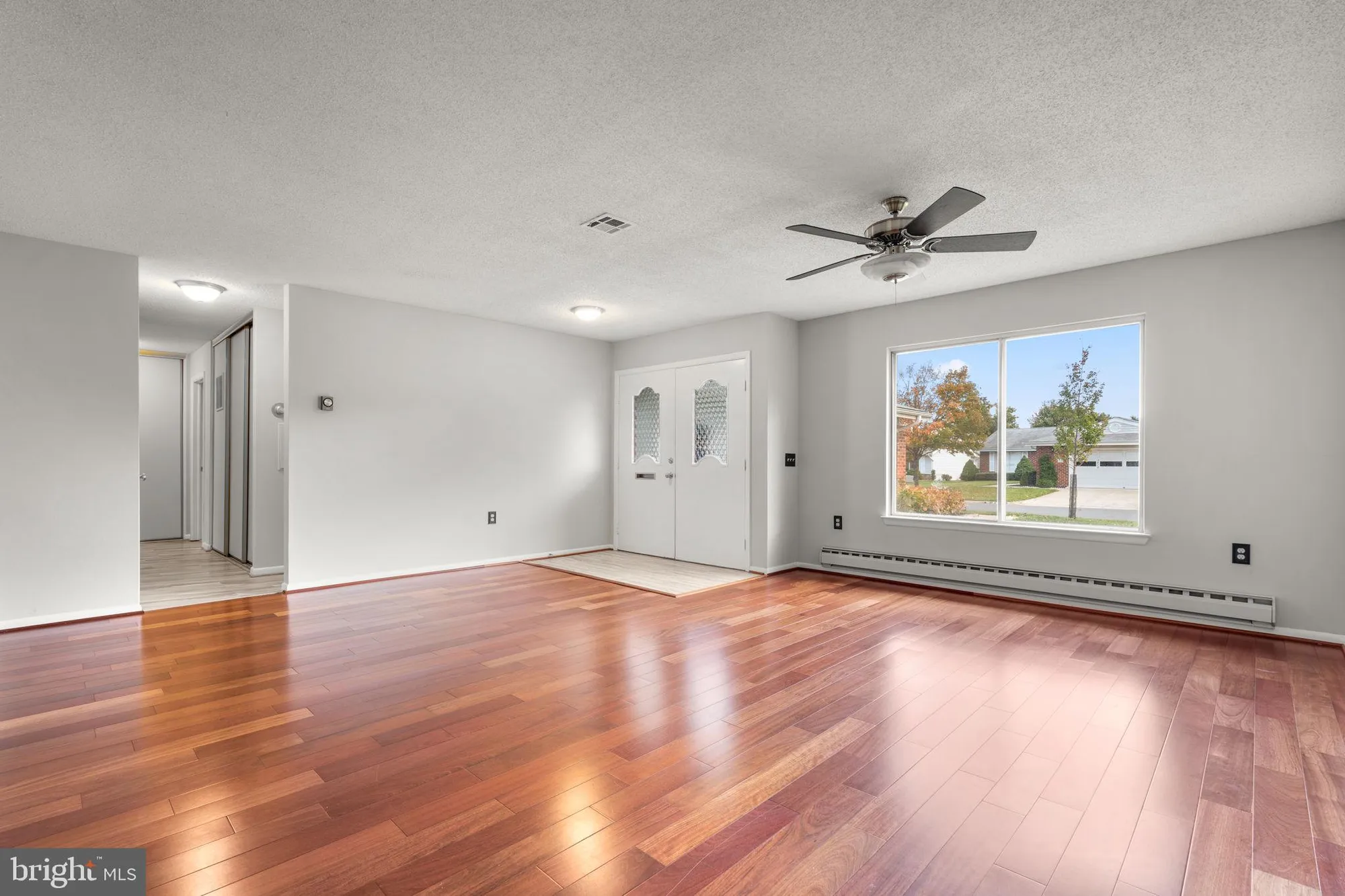 Property Slideshow image 4 of 32 | 3415 island creek ct # 131-a, Silver Spring, MD, 20906