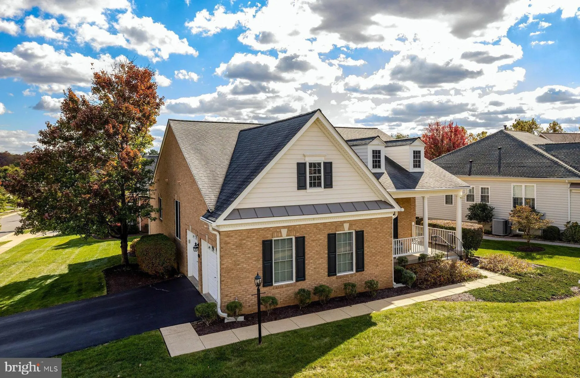 Property Slideshow image 2 of 43 | 5226 canyon creek way, Haymarket, VA, 20169