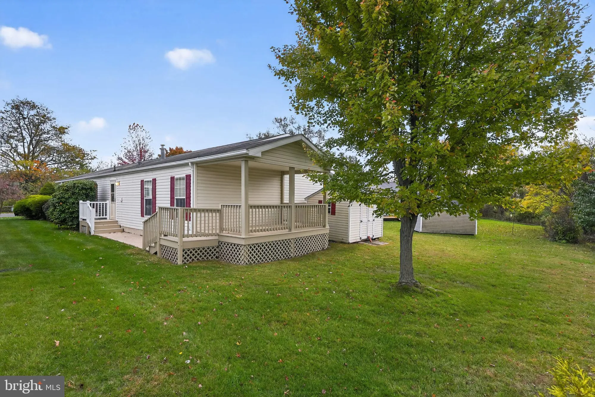 Property Slideshow image 19 of 24 | 601 village way, Royersford, PA, 19468