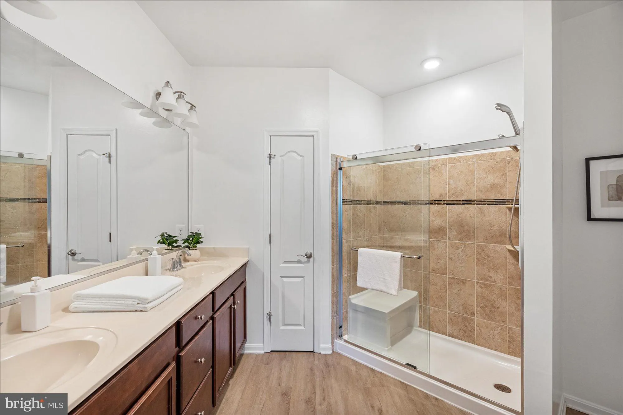 Property Slideshow image 20 of 42 | 601 quicksilver ct unit 203, Reisterstown, MD, 21136