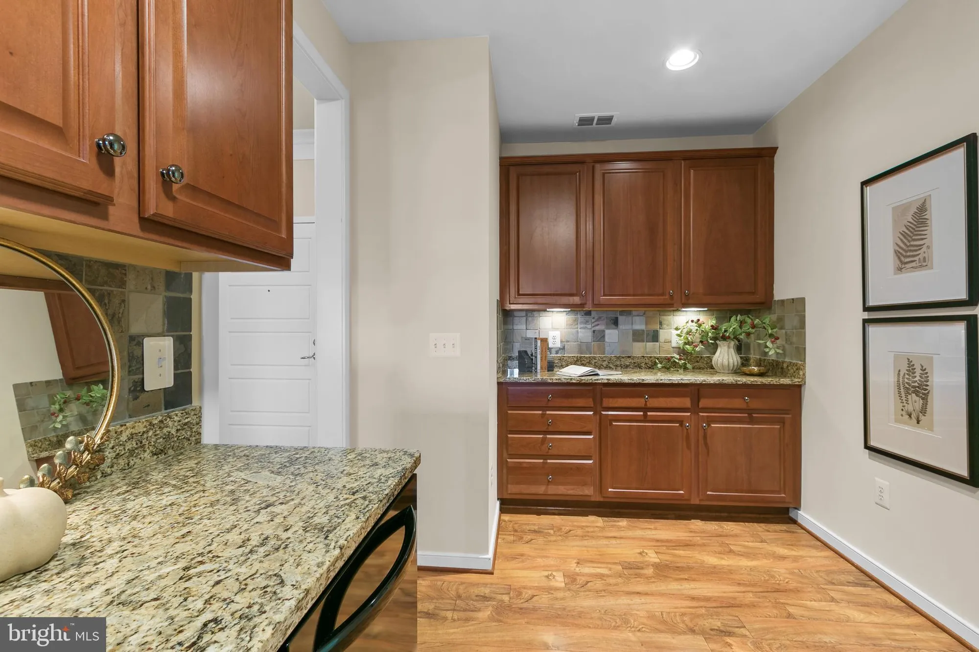 Property Slideshow image 25 of 94 | 8970 fascination ct apt 315, Lorton, VA, 22079