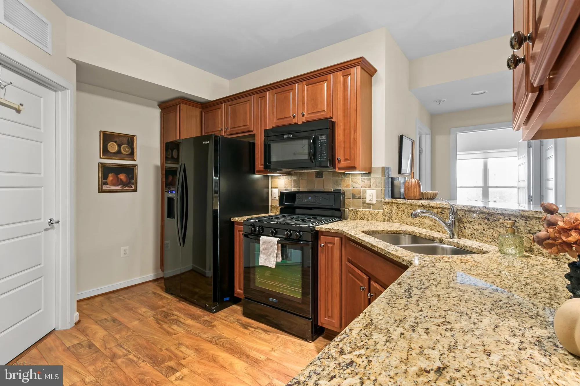 Property Slideshow image 26 of 94 | 8970 fascination ct apt 315, Lorton, VA, 22079