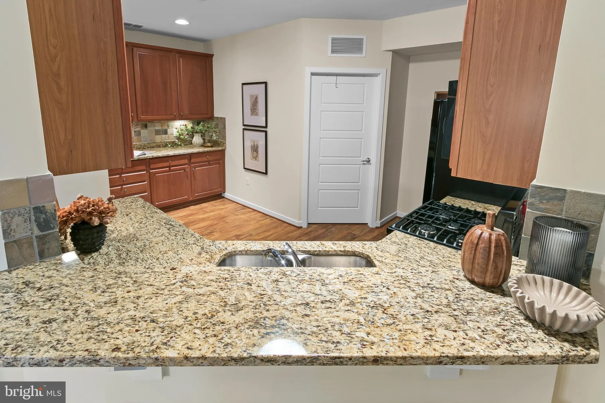 Property Slideshow image 29 of 94 | 8970 fascination ct apt 315, Lorton, VA, 22079