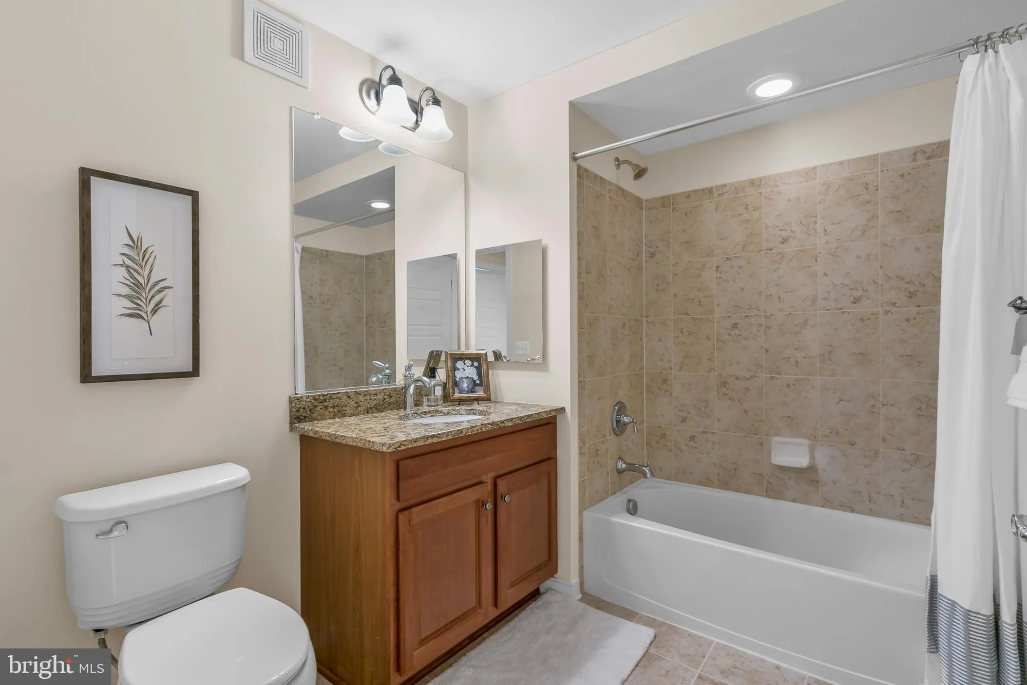 Property Slideshow image 18 of 94 | 8970 fascination ct apt 315, Lorton, VA, 22079