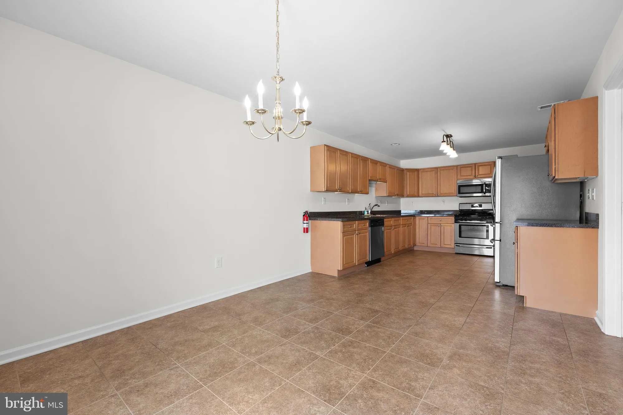 Property Slideshow image 17 of 23 | 1536 glasgow st 80, Pottstown, PA, 19464
