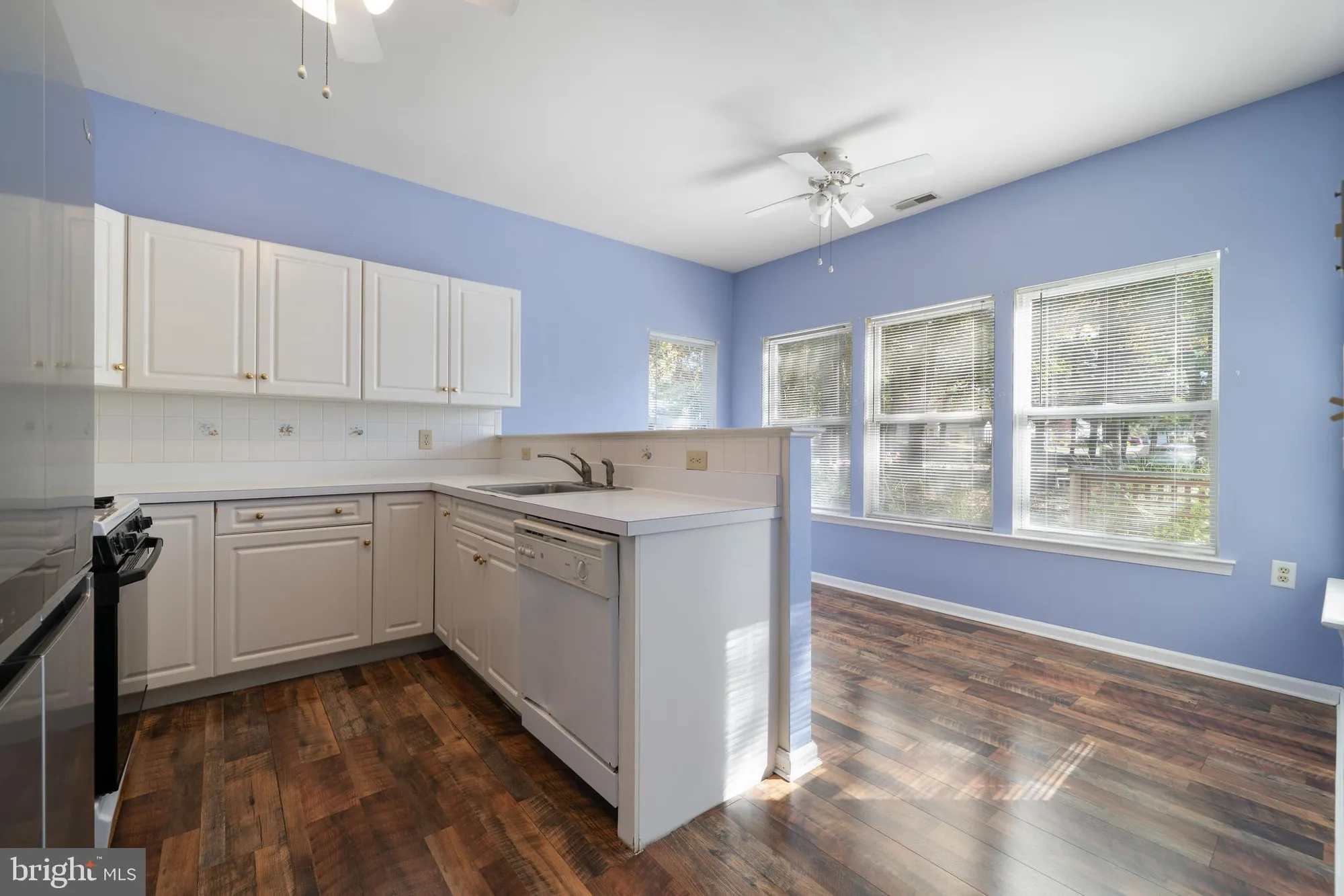 Property Slideshow image 7 of 36 | 16 newport rd, Manahawkin, NJ, 08050