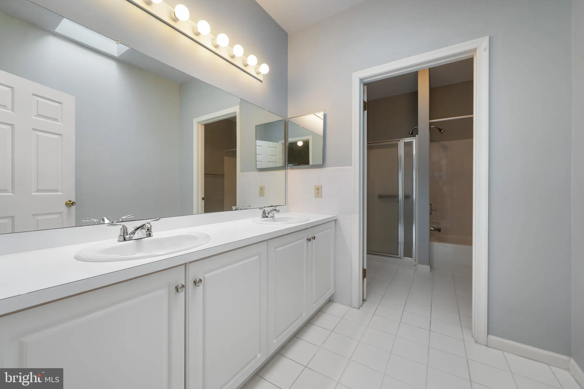 Property Slideshow image 18 of 36 | 16 newport rd, Manahawkin, NJ, 08050