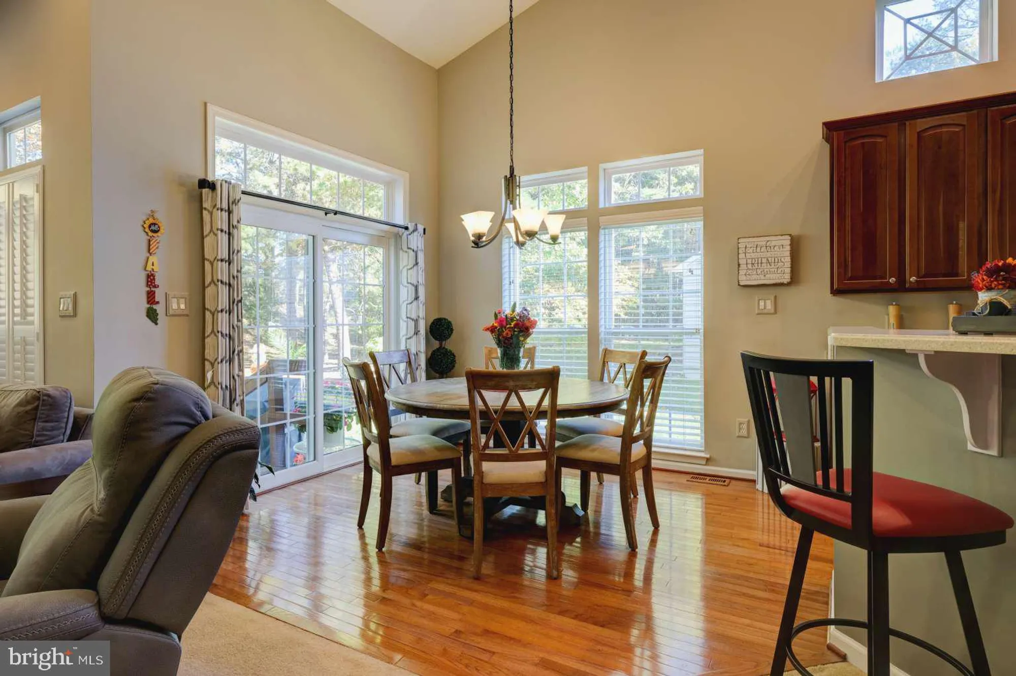 Property Slideshow image 13 of 30 | 172 hearthstone dr, Berlin, NJ, 08009