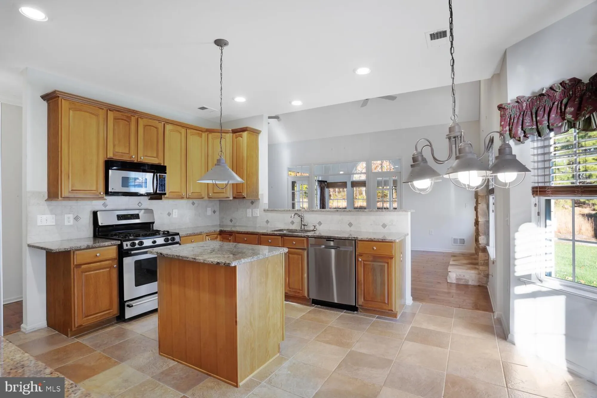 Property Slideshow image 14 of 45 | 46 belmar blvd, Waretown, NJ, 08758