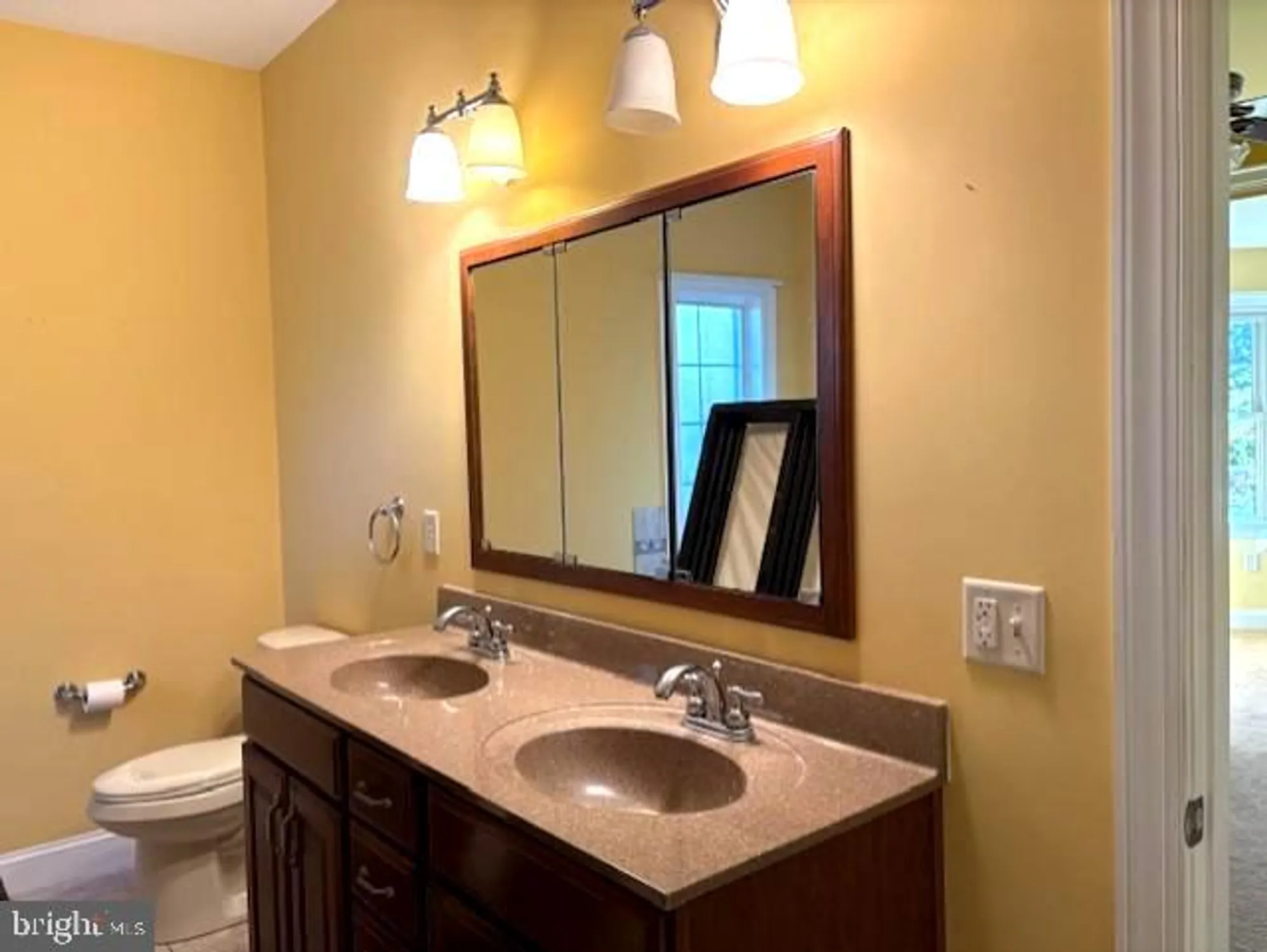 Property Slideshow image 15 of 18 | 121 copper beech ln, Womelsdorf, PA, 19567