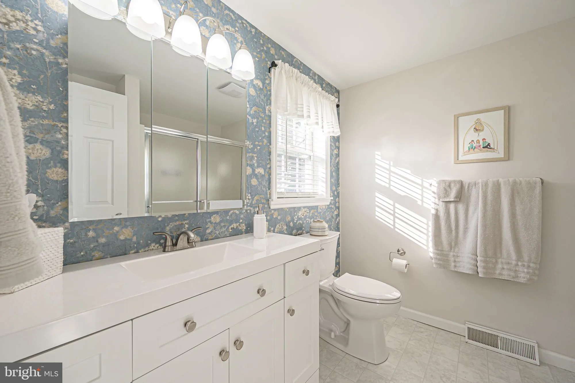 Property Slideshow image 15 of 23 | 94 baltusrol dr, Mays Landing, NJ, 08330