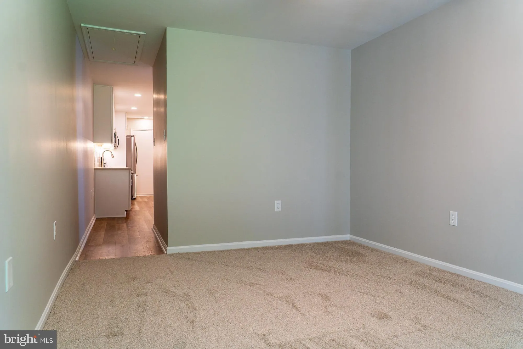 Property Slideshow image 15 of 25 | 1909 marconi cir, Annapolis, MD, 21401