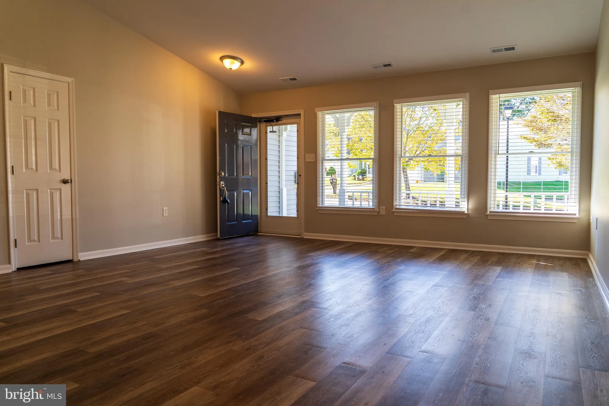 Property Slideshow image 11 of 25 | 1909 marconi cir, Annapolis, MD, 21401