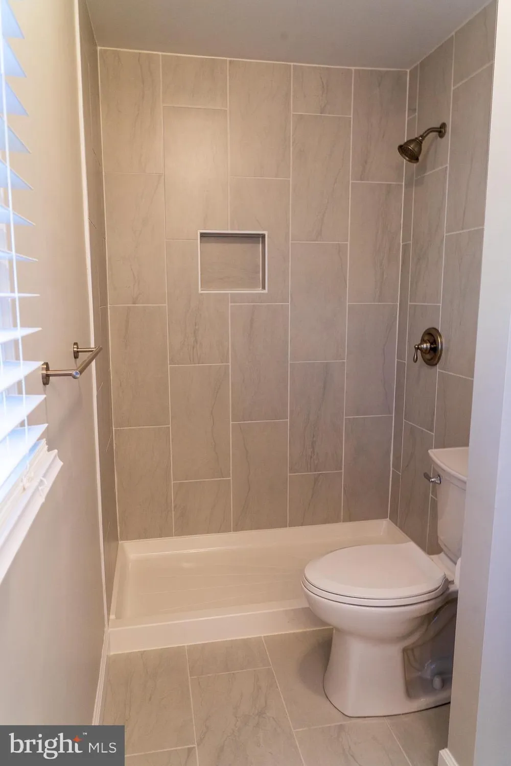 Property Slideshow image 19 of 25 | 1909 marconi cir, Annapolis, MD, 21401