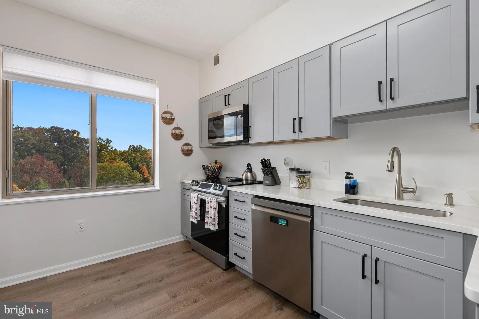 Property Slideshow image 14 of 37 | 3200 n leisure world blvd 407, Silver Spring, MD, 20906