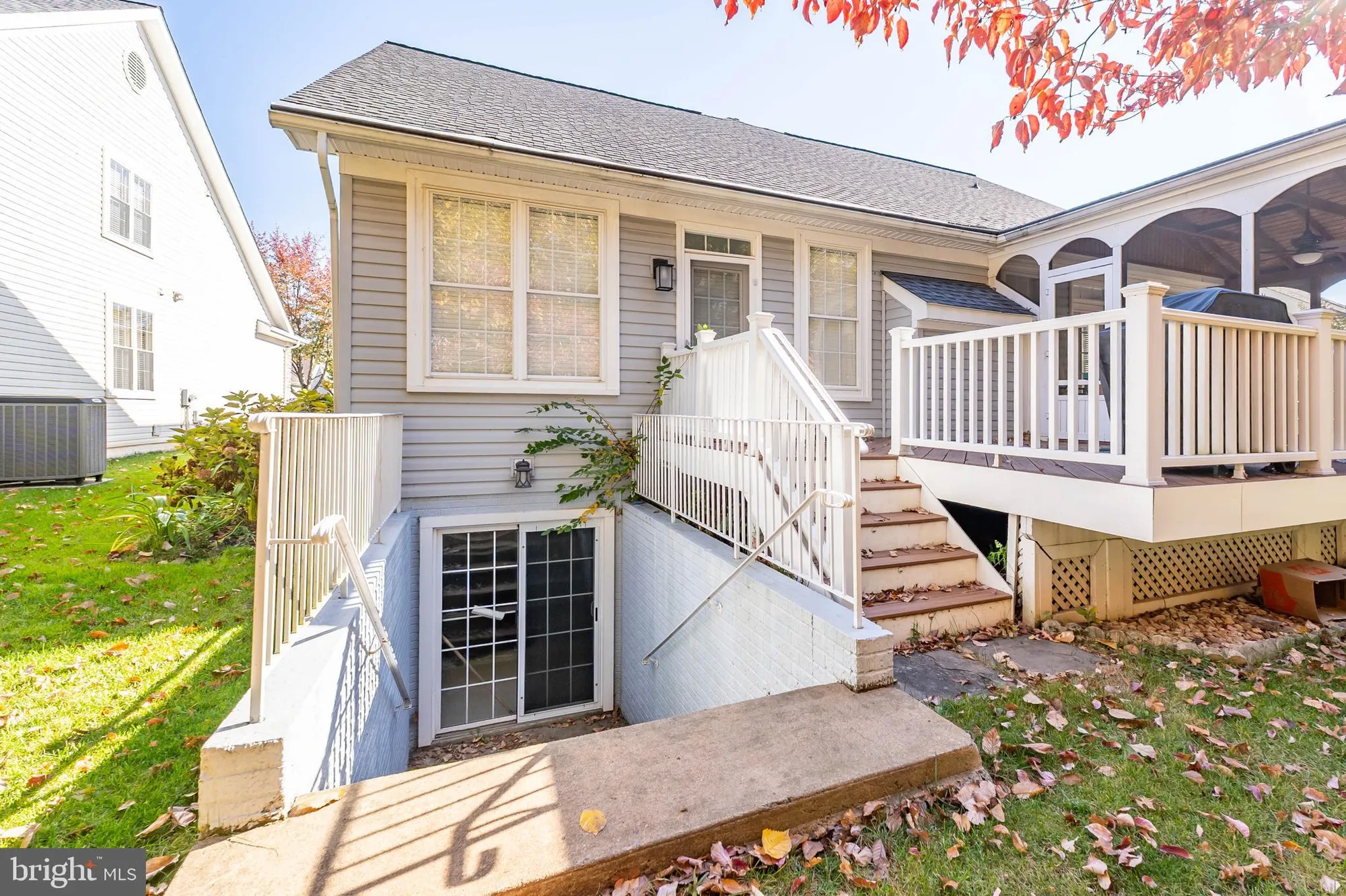 Property Slideshow image 5 of 55 | 6880 saddle run way, Gainesville, VA, 20155