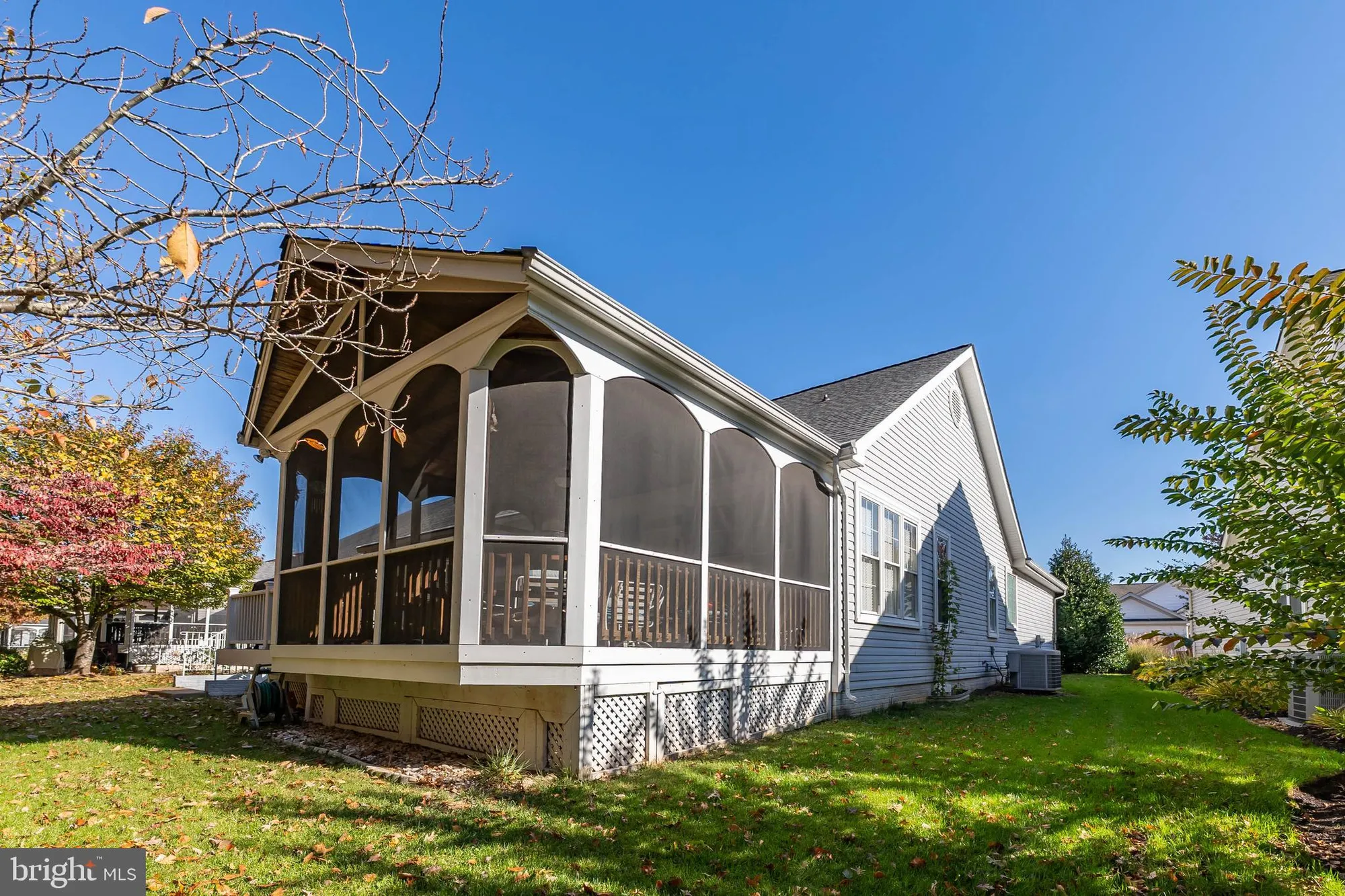 Property Slideshow image 6 of 55 | 6880 saddle run way, Gainesville, VA, 20155